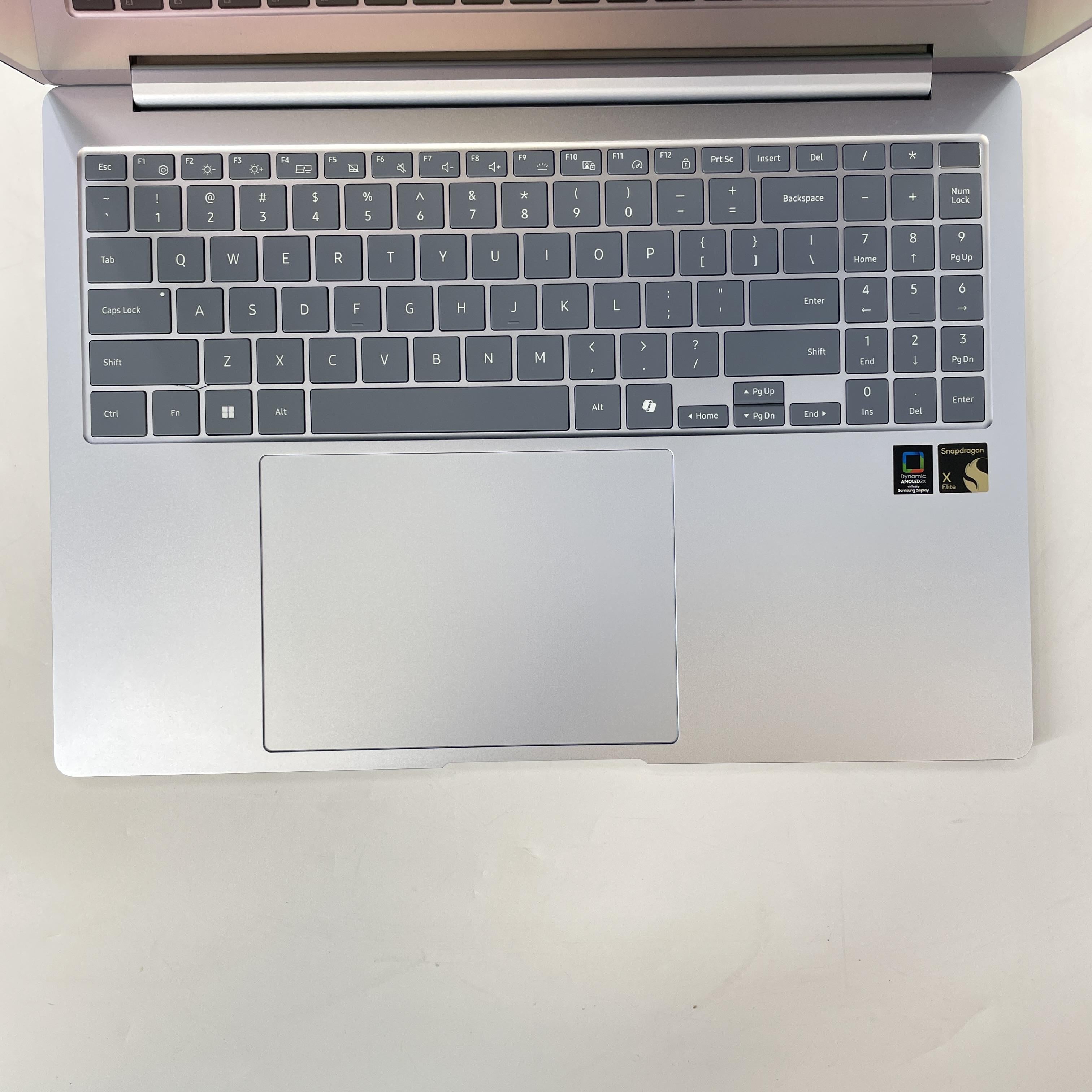 Samsung Galaxy Book4  Edge 16 Blue 3.4 GHz Qualcomm Snapdragon X Elite 16GB RAM 512GB Embedded UniversalFlashStorage