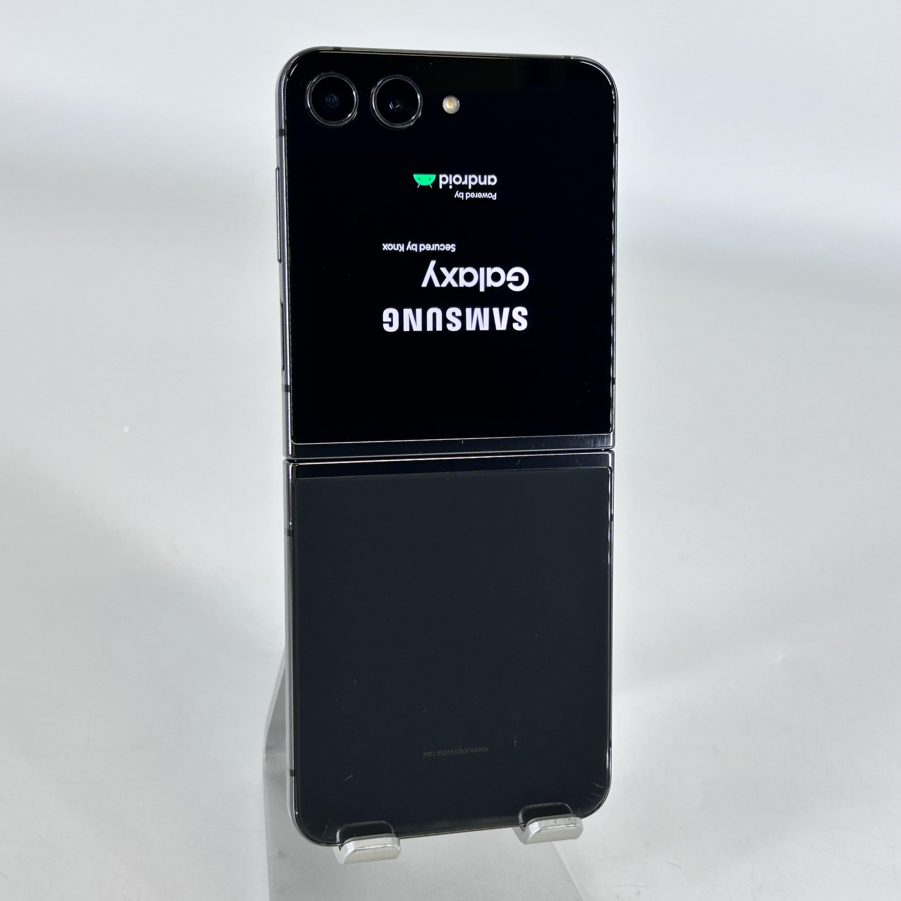 Galaxy Z Flip5 256GB Graphite (GSM Unlocked)