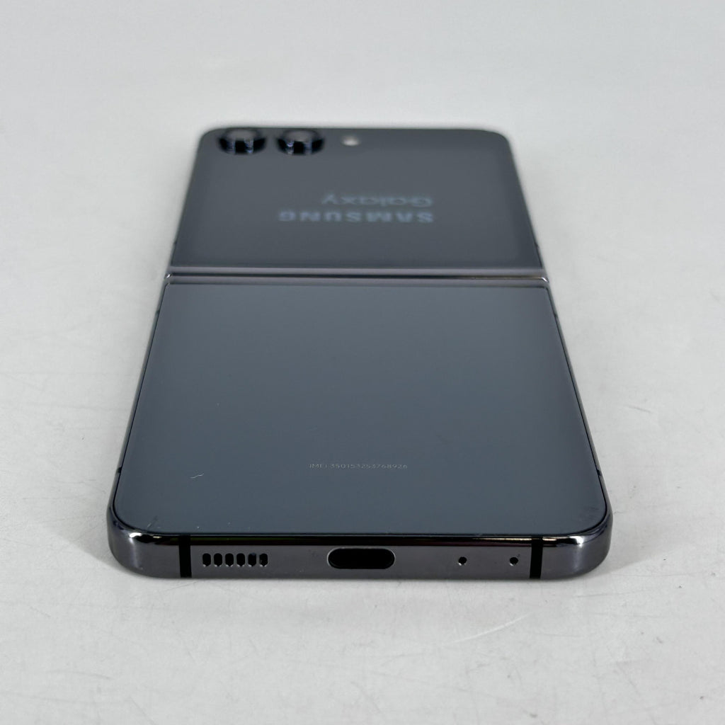 Galaxy Z Flip5 256GB Graphite (GSM Unlocked)