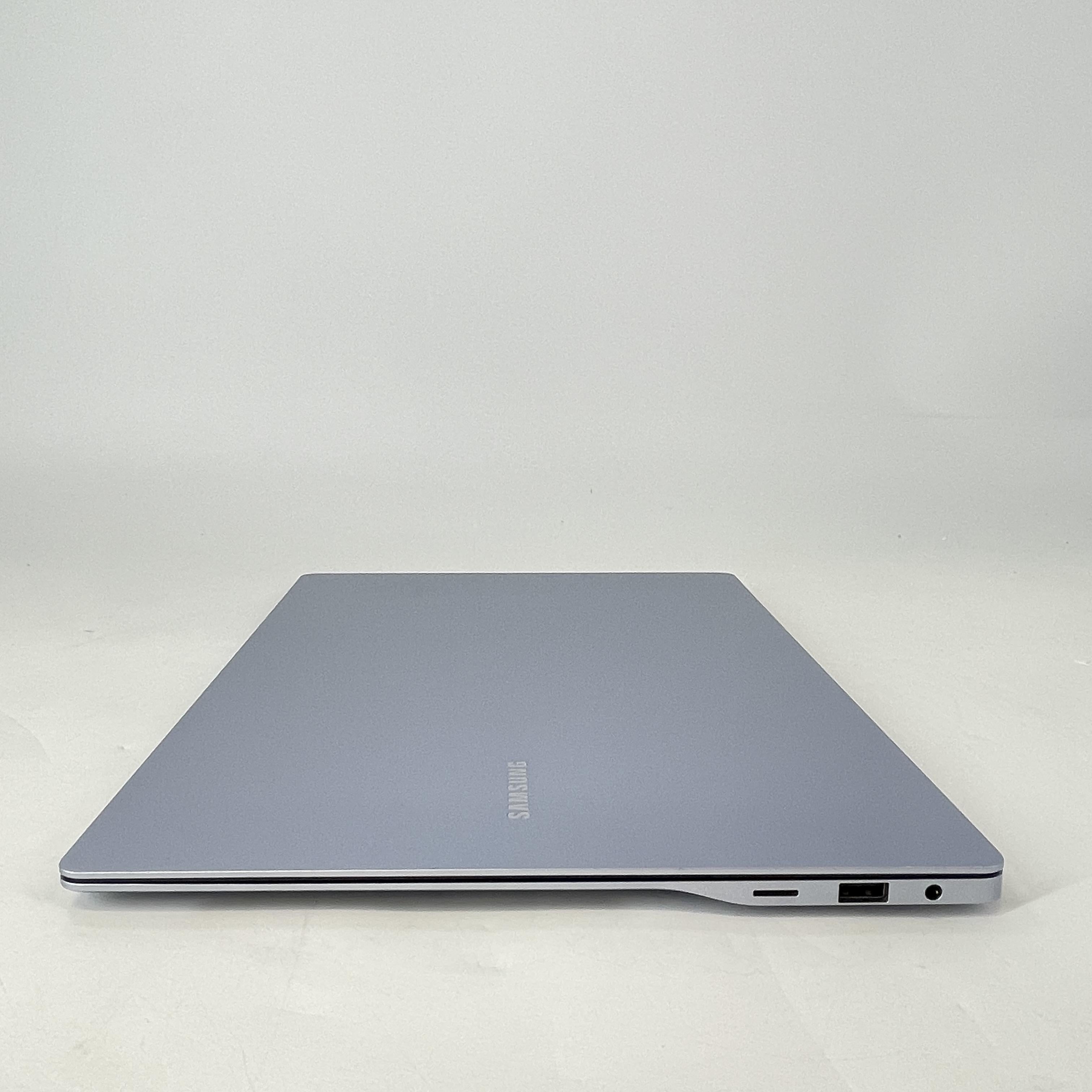 Samsung Galaxy Book4  Edge 16 Blue 3.4 GHz Qualcomm Snapdragon X Elite 16GB RAM 512GB Embedded UniversalFlashStorage