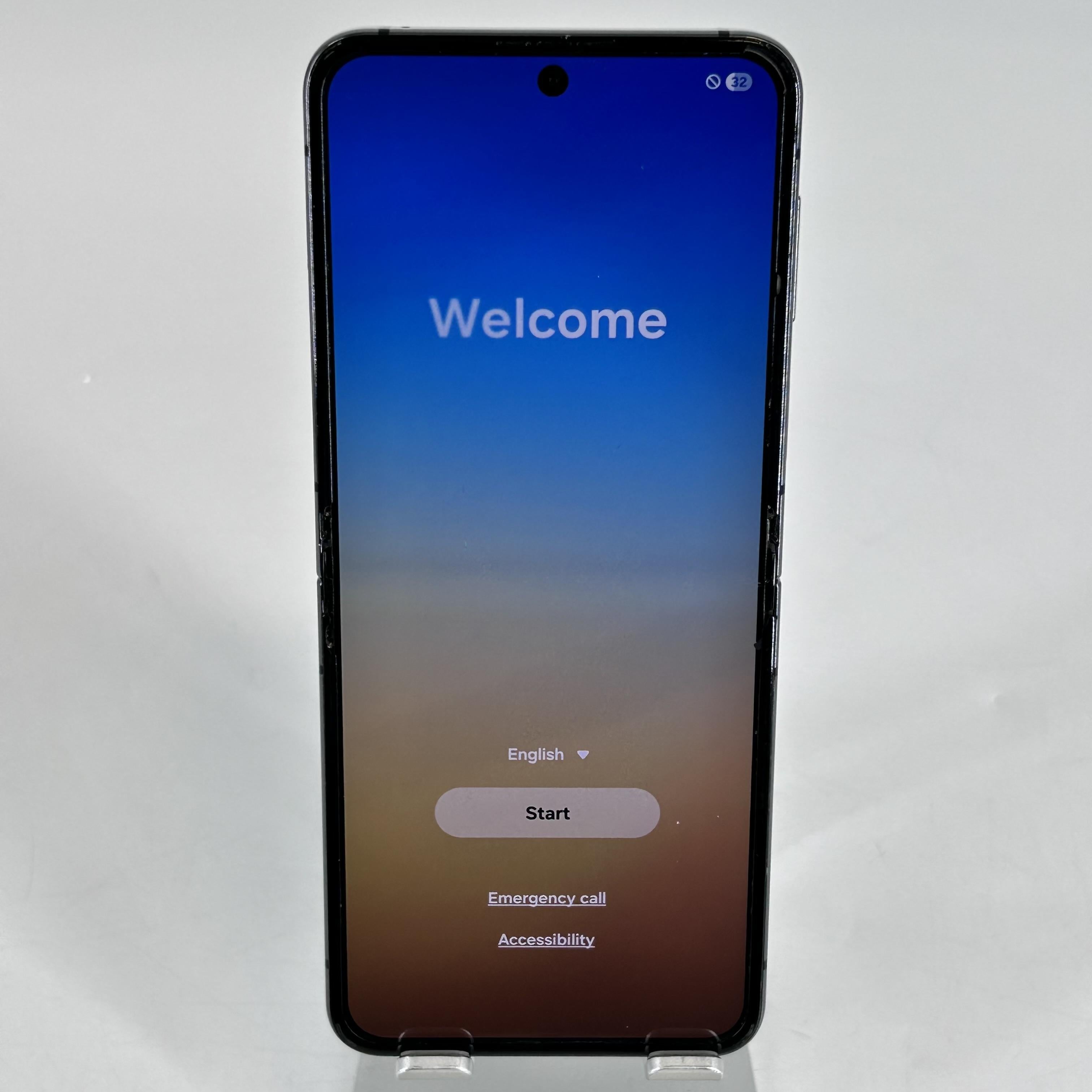 Galaxy Z Flip5 256GB Graphite (GSM Unlocked)