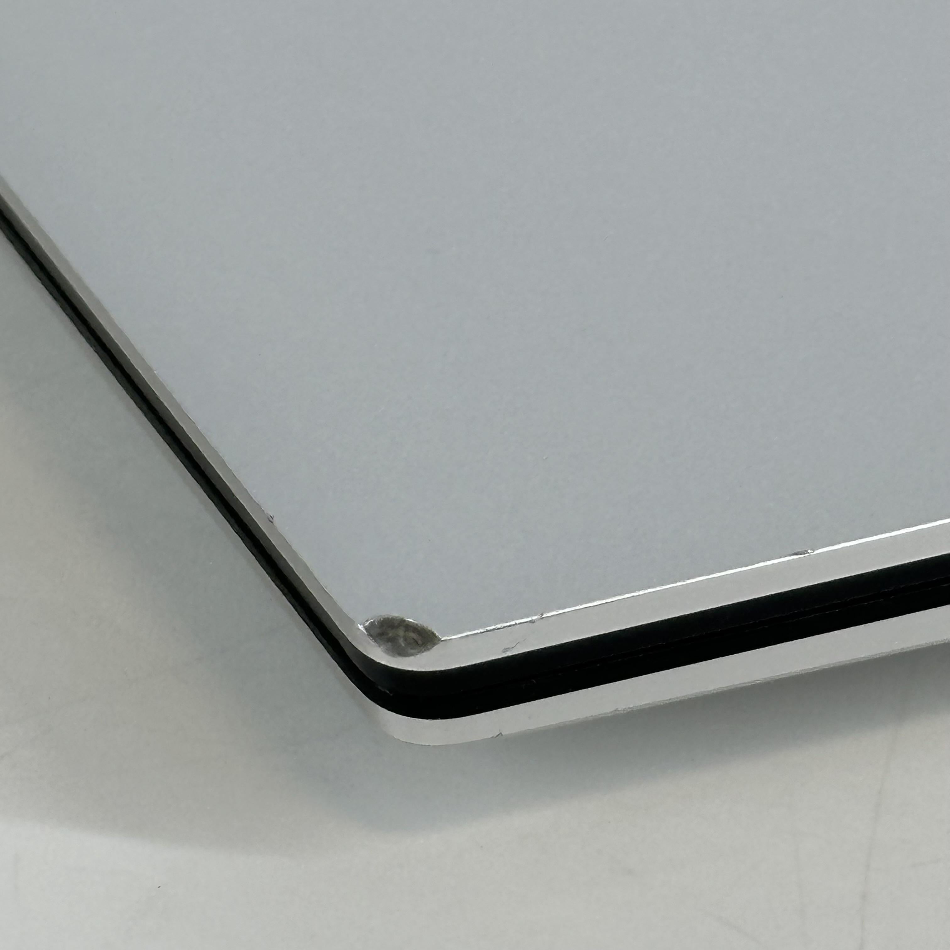 Dell XPS 15 9510 Silver 2.3 GHz Intel Core i7 11th Gen. 32GB RAM 1TB Solid State Drive NVIDIA GeForce RTX 3050 Ti 4 GB