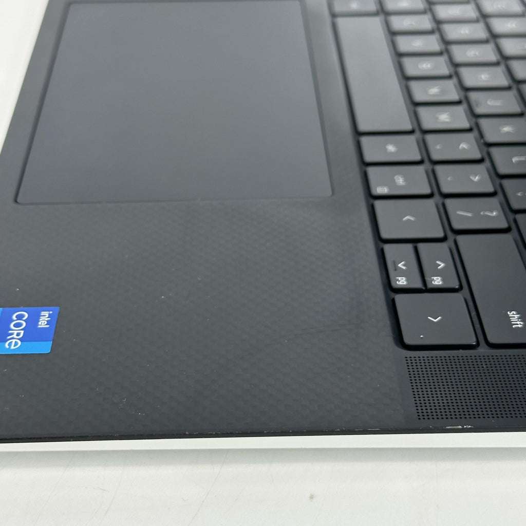 Dell XPS 15 9510 Silver 2.3 GHz Intel Core i7 11th Gen. 32GB RAM 1TB Solid State Drive NVIDIA GeForce RTX 3050 Ti 4 GB