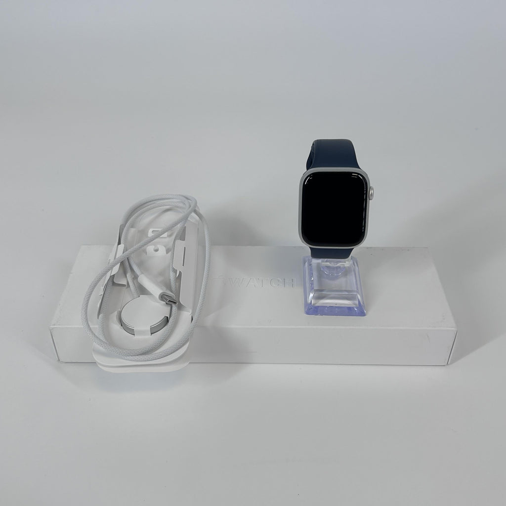 Apple Watch (Series 9) 45mm Silver Unlocked 64GB
