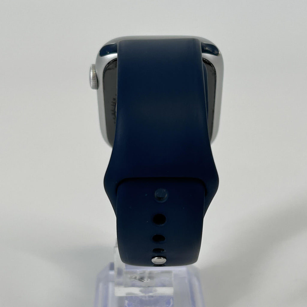 Apple Watch (Series 9) 45mm Silver Unlocked 64GB