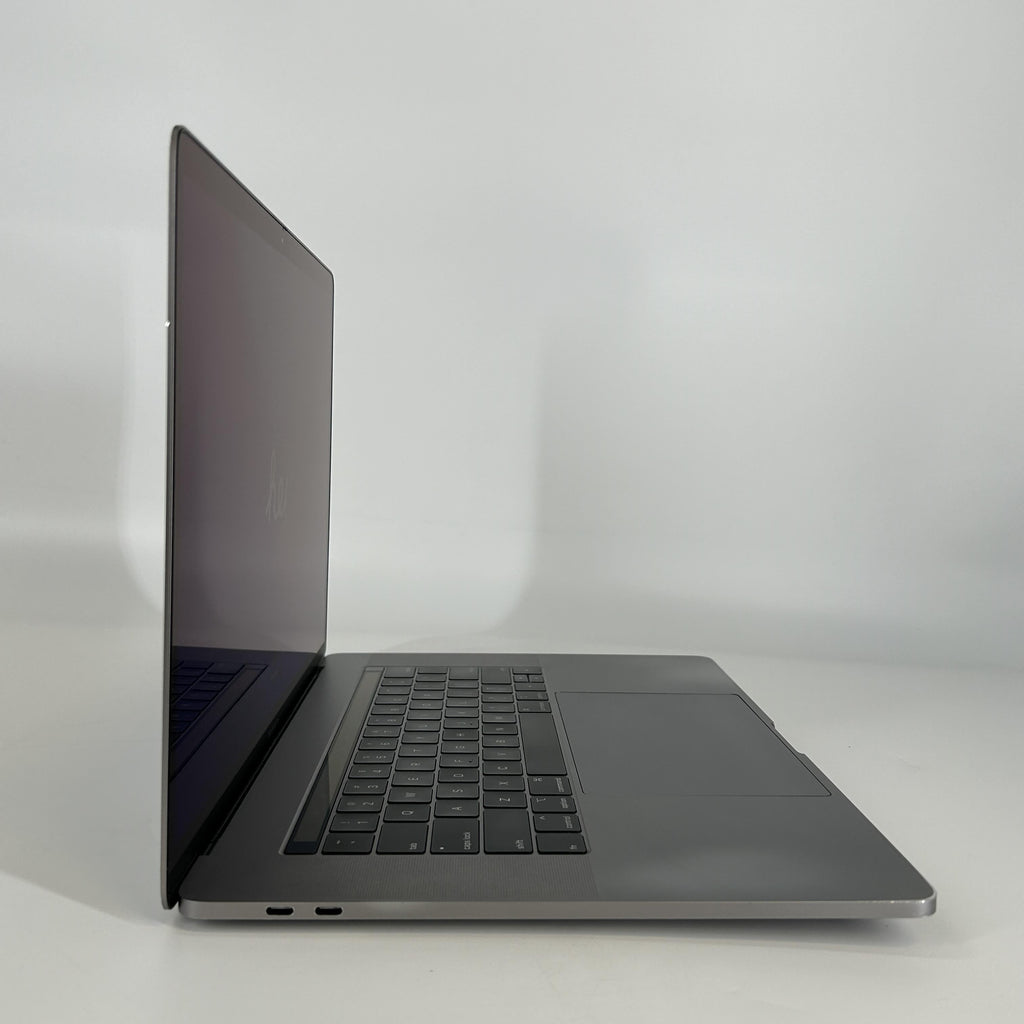 Apple MacBook Pro 15 Touch Bar 2018 Space Gray 2.9 GHz Intel Core i9 8th Gen. 32GB RAM 1TB Solid State Drive AMD Radeon Pro 560X 4 GB