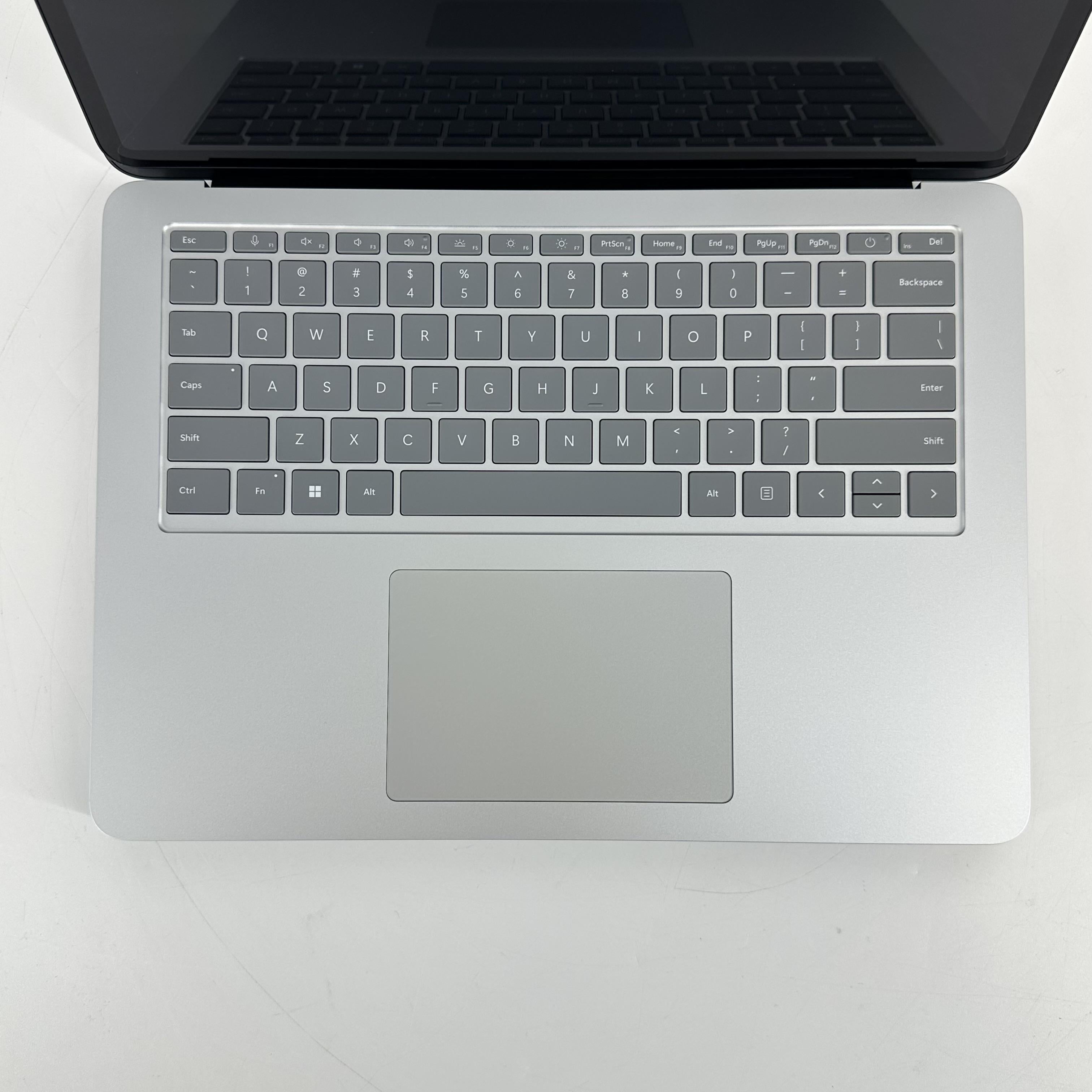 Microsoft Surface Laptop Studio 2 14.4 Silver 2.9 GHz Intel Core i7 13th Gen. 64GB RAM 1TB Solid State Drive NVIDIA GeForce RTX 4060 8 GB