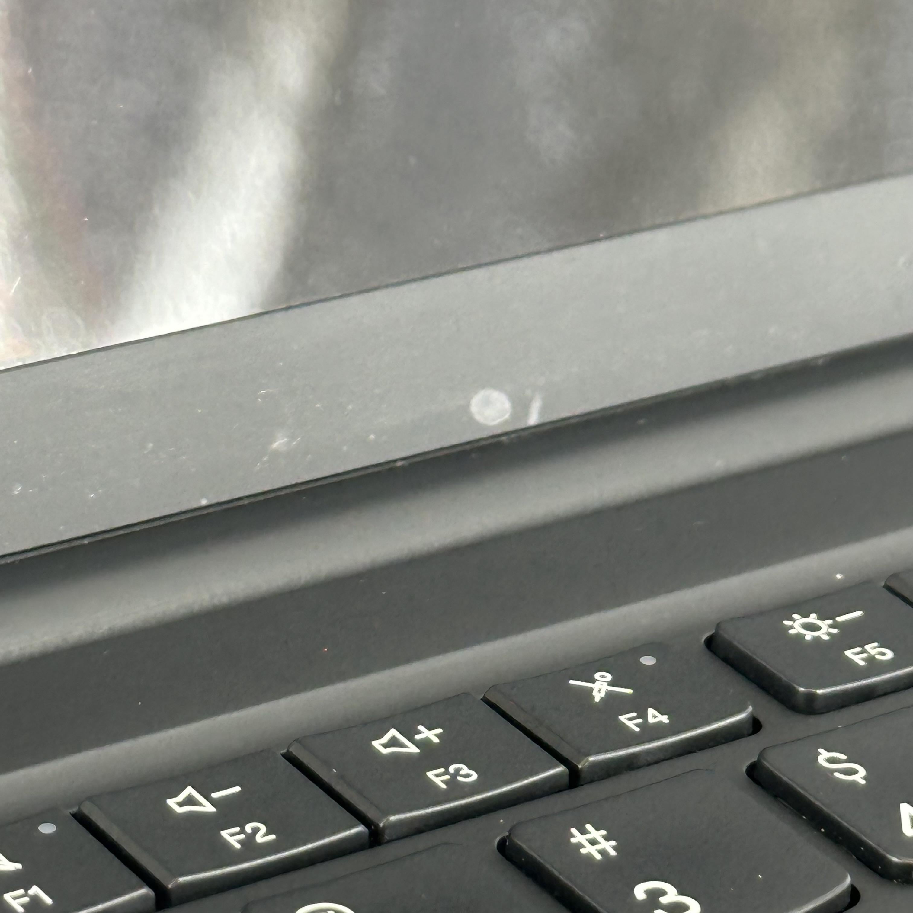 Lenovo ThinkPad X1 Carbon Gen 9 14 Black 3.0 GHz Intel Core i7 11th Gen. 16GB RAM 512GB Solid State Drive