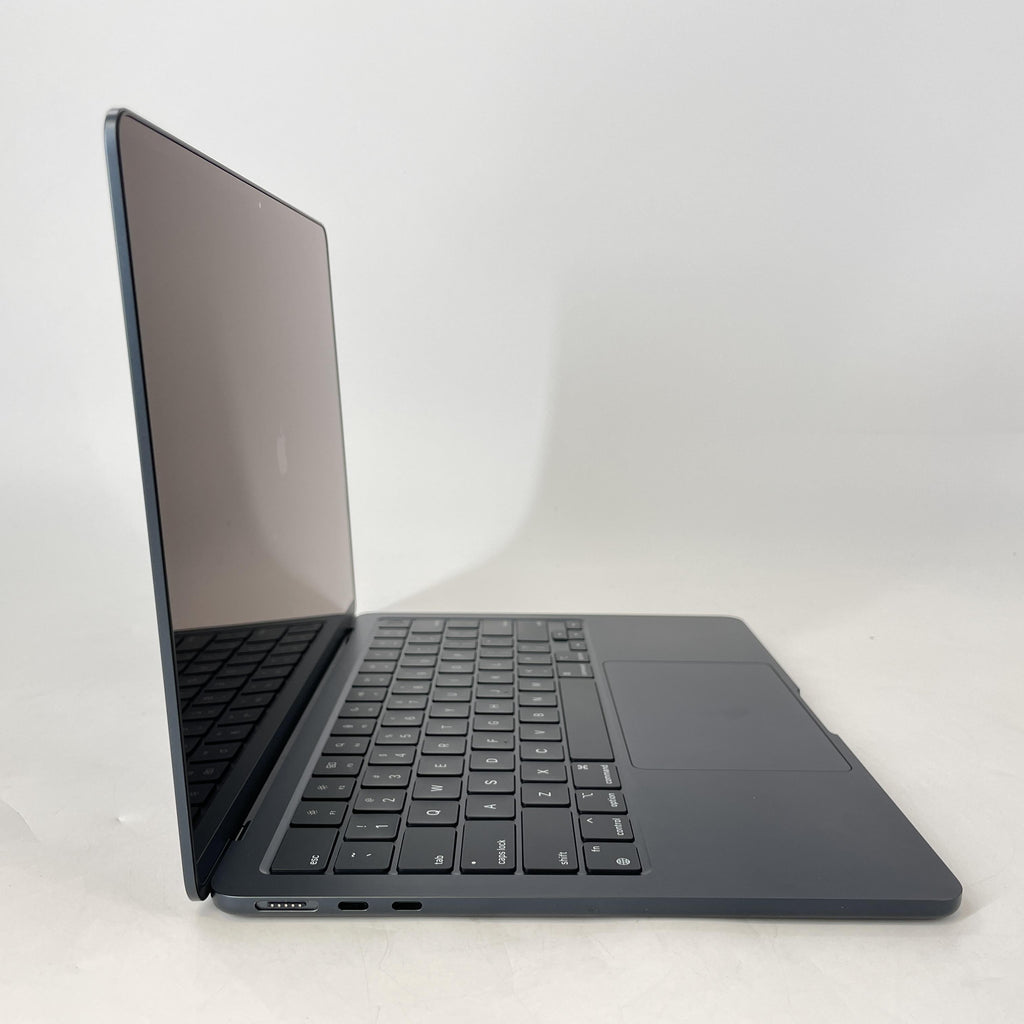 MacBook Air 13 2022 Blue 3.49 GHz M2 8-Core CPU 8GB Unified Memory 256GB Solid State Drive 8-Core GPU