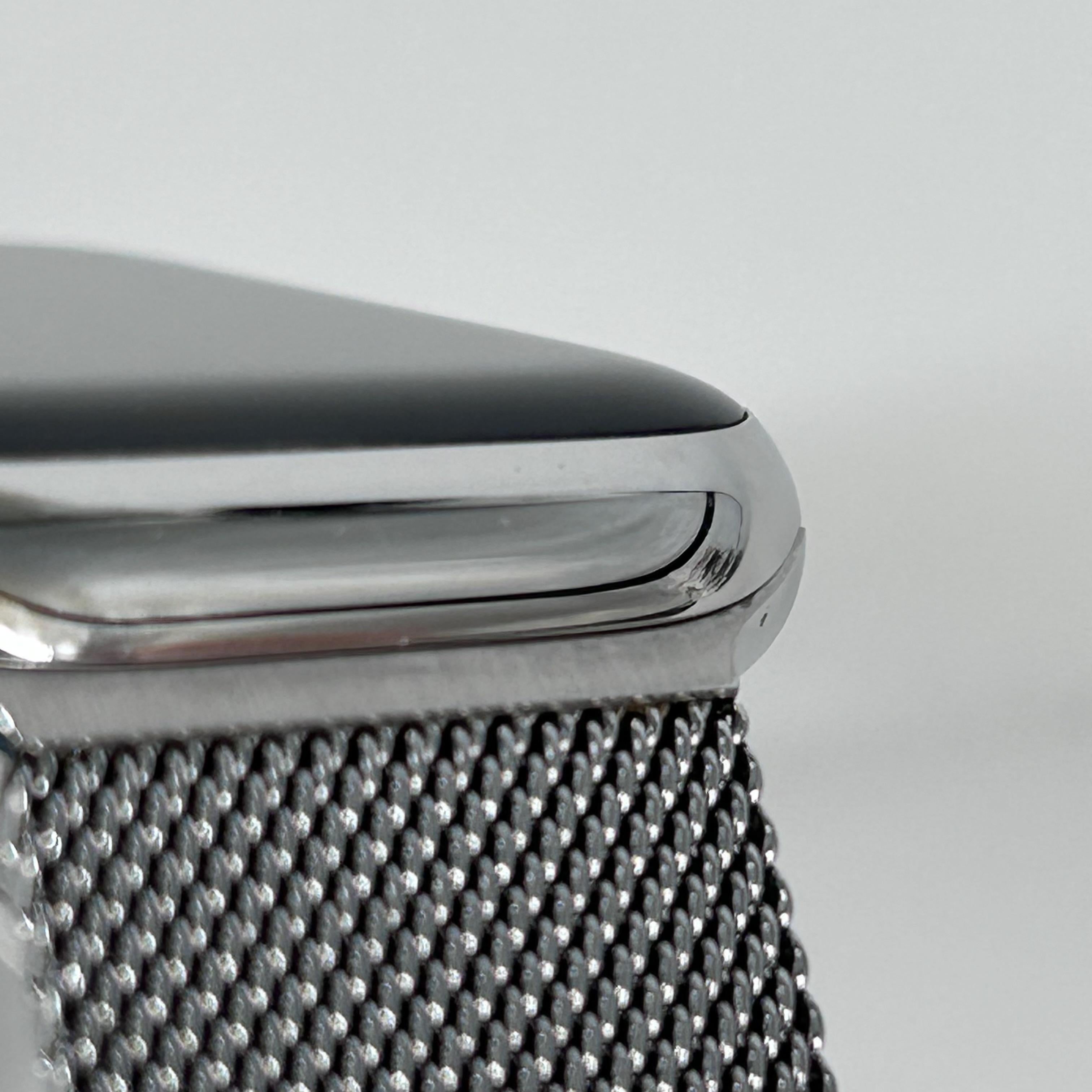 Apple Watch (Series 8) 45mm Silver Unlocked 32GB