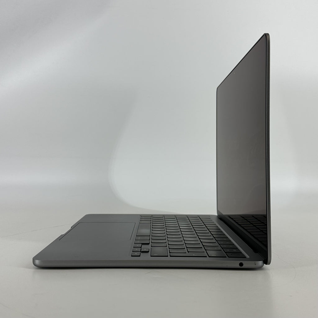 Apple MacBook Air 13 2022 Silver 3.49 GHz M2 8-Core CPU 8GB Unified Memory 256GB Solid State Drive 8-Core GPU