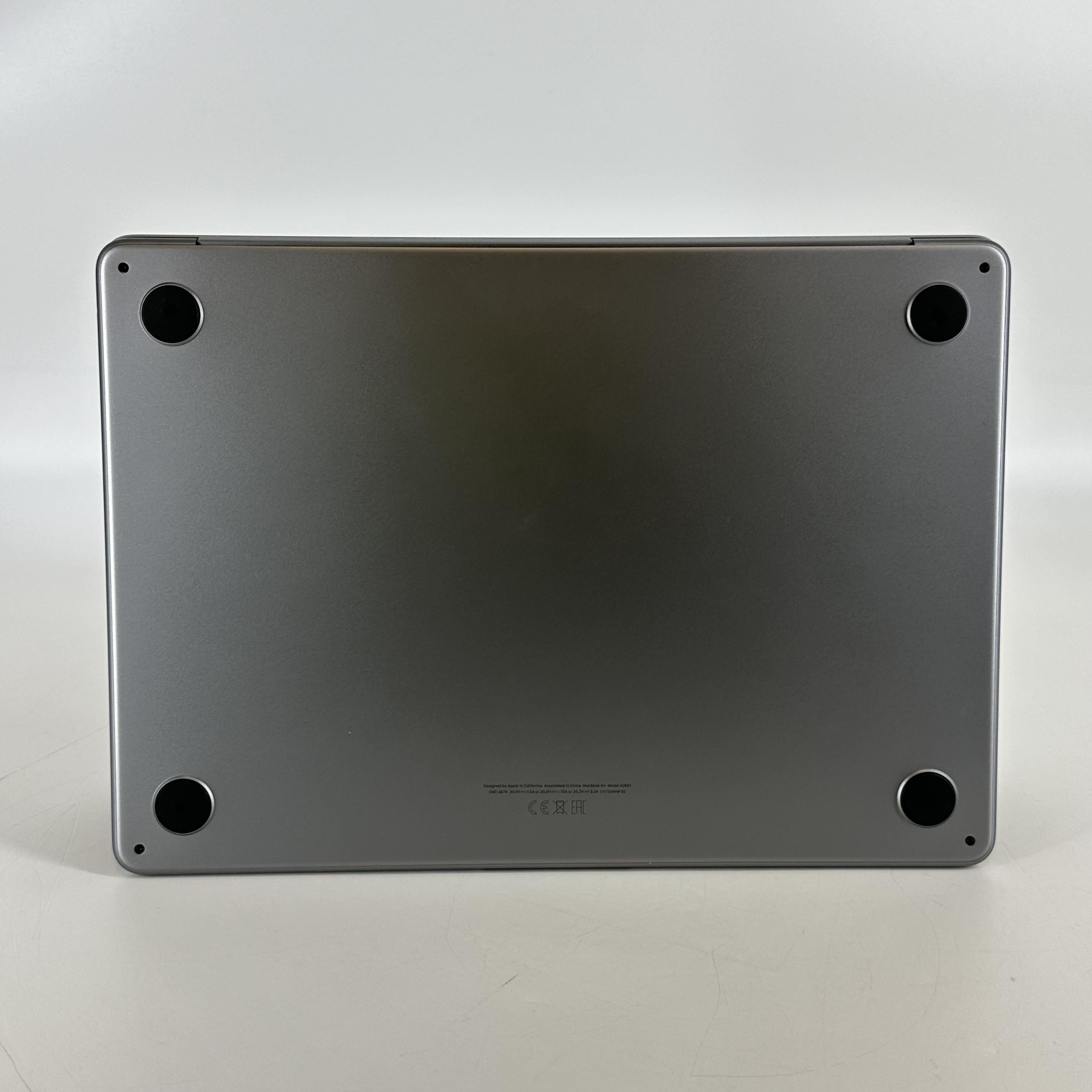 Apple MacBook Air 13 2022 Silver 3.49 GHz M2 8-Core CPU 8GB Unified Memory 256GB Solid State Drive 8-Core GPU