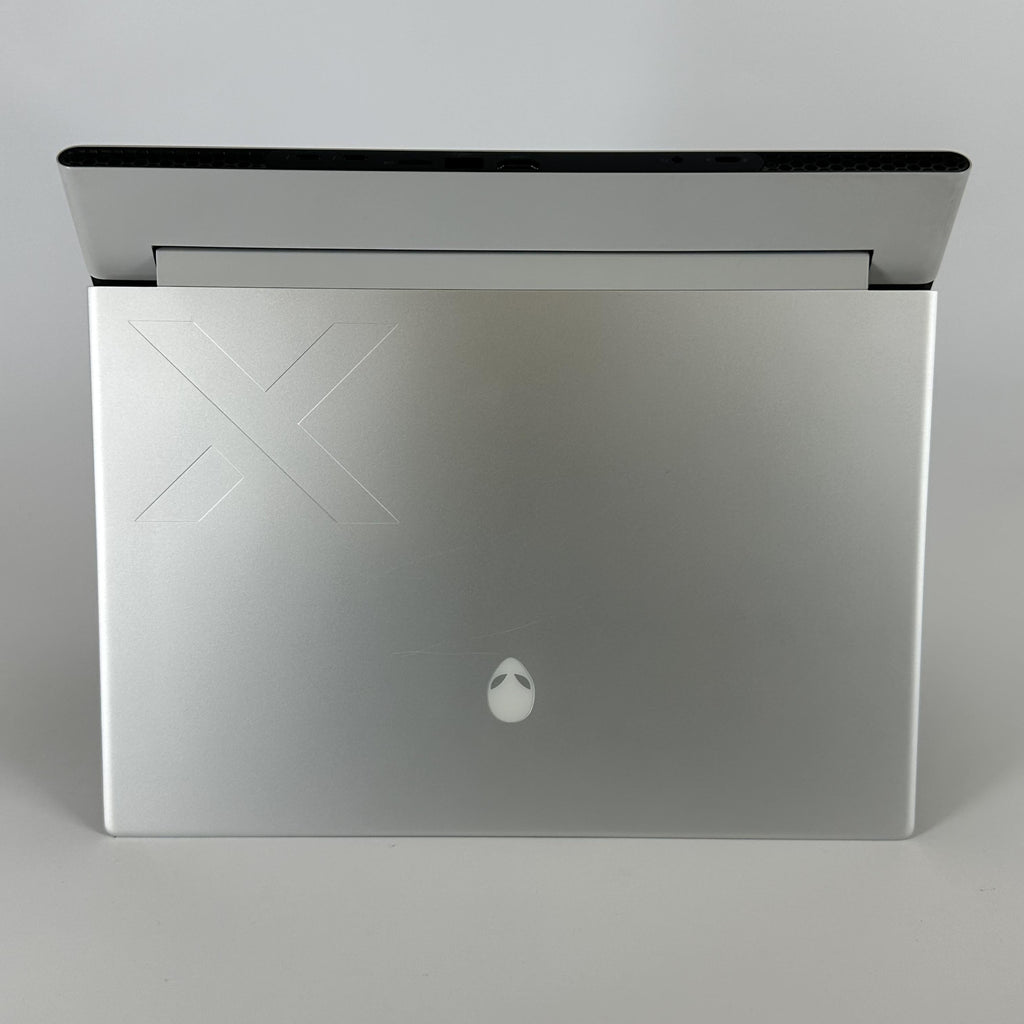 Dell Alienware X14 R2 White 2.4 GHz Intel Core i7 13th Gen. 32GB RAM 1TB Solid State Drive NVIDIA GeForce RTX 4060 8 GB