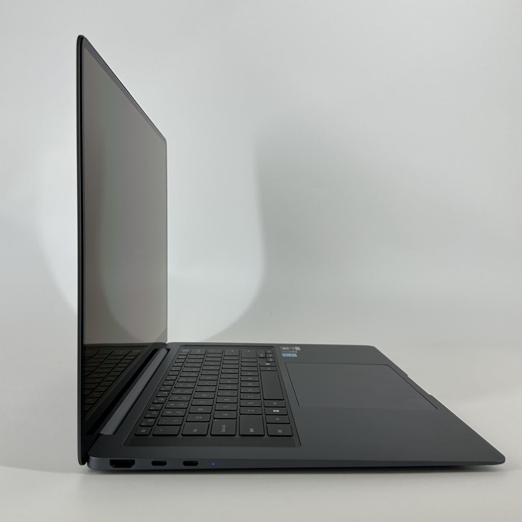 Samsung Galaxy Book6 Pro 16 Gray Blue 1.9 GHz Intel Core Ultra 7 Series 3 16GB RAM 1TB Solid State Drive