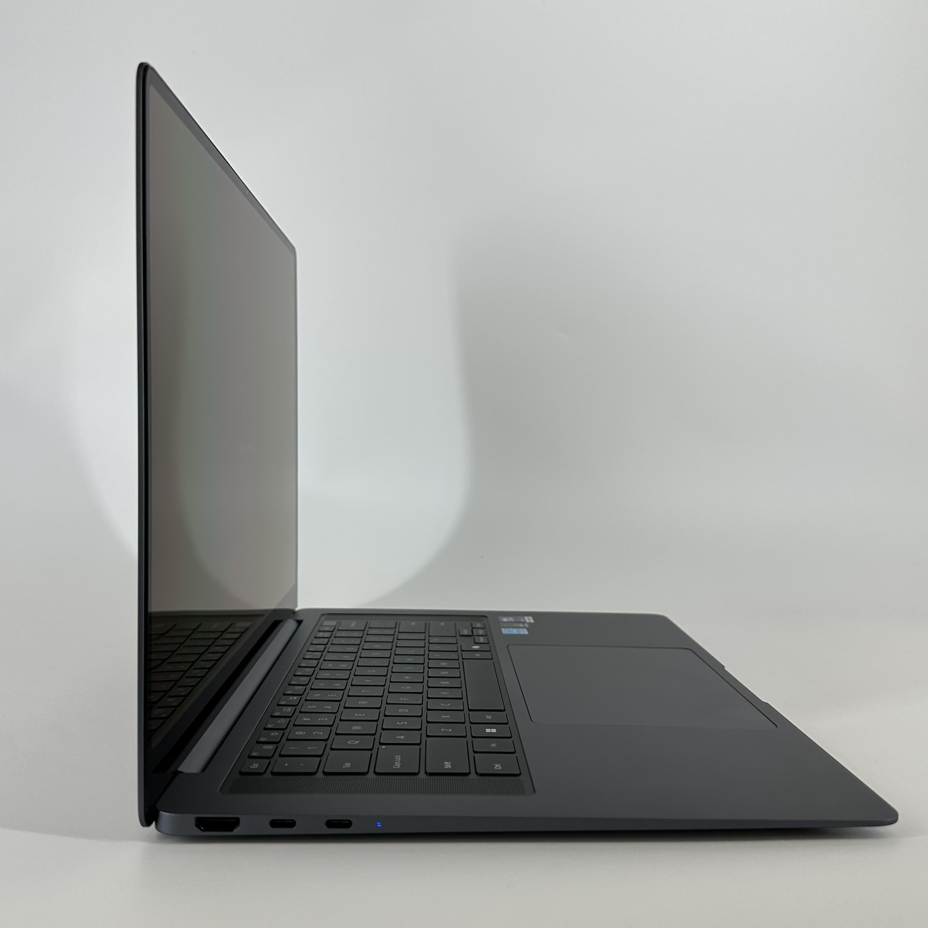 Samsung Galaxy Book6 Pro 16 Gray Blue 1.9 GHz Intel Core Ultra 7 Series 3 16GB RAM 1TB Solid State Drive
