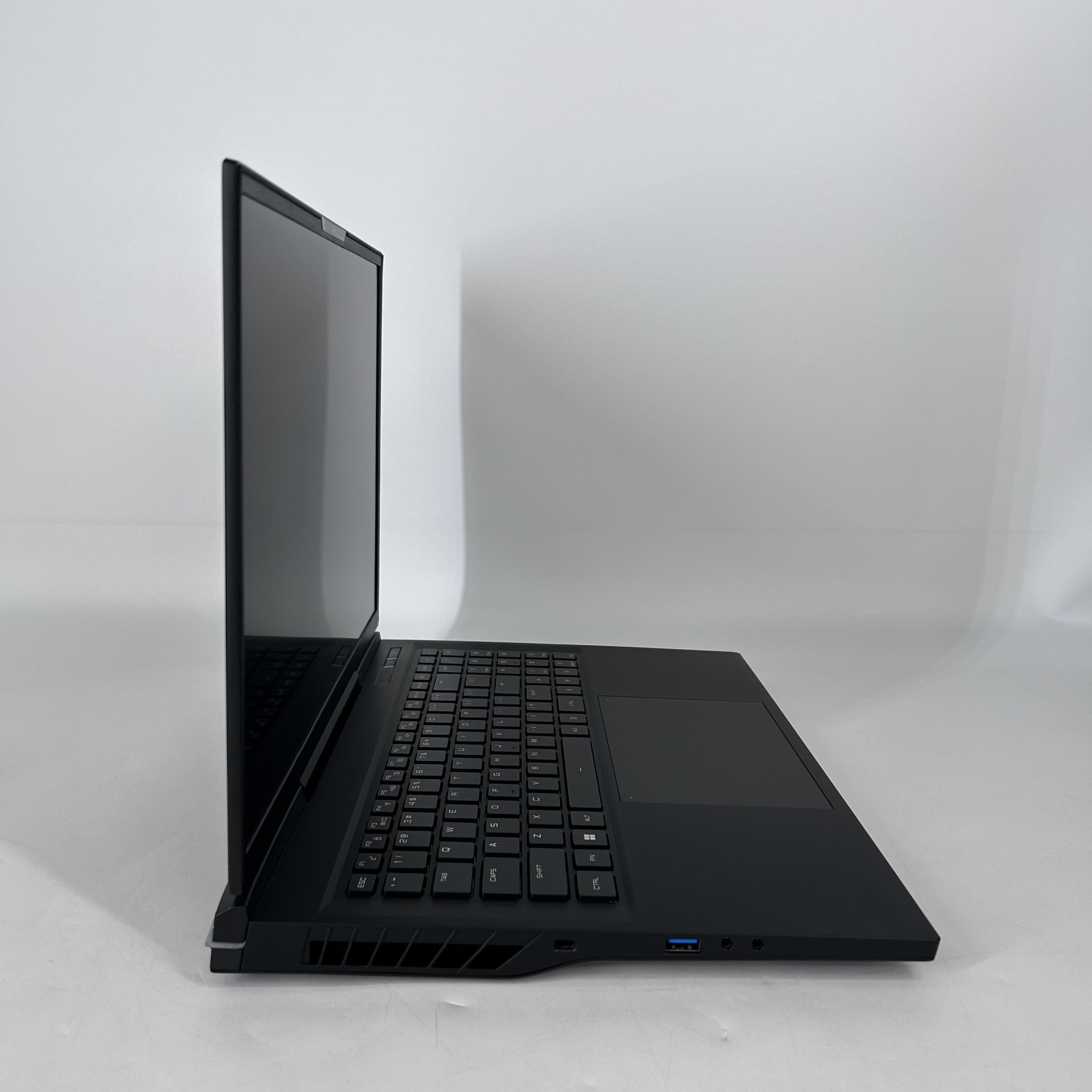 Eluktronics Mech 17 Intel Core i9 13th Gen. 64GB RAM 4TB Solid State Drive NVIDIA GeForce RTX 4090 16 GB