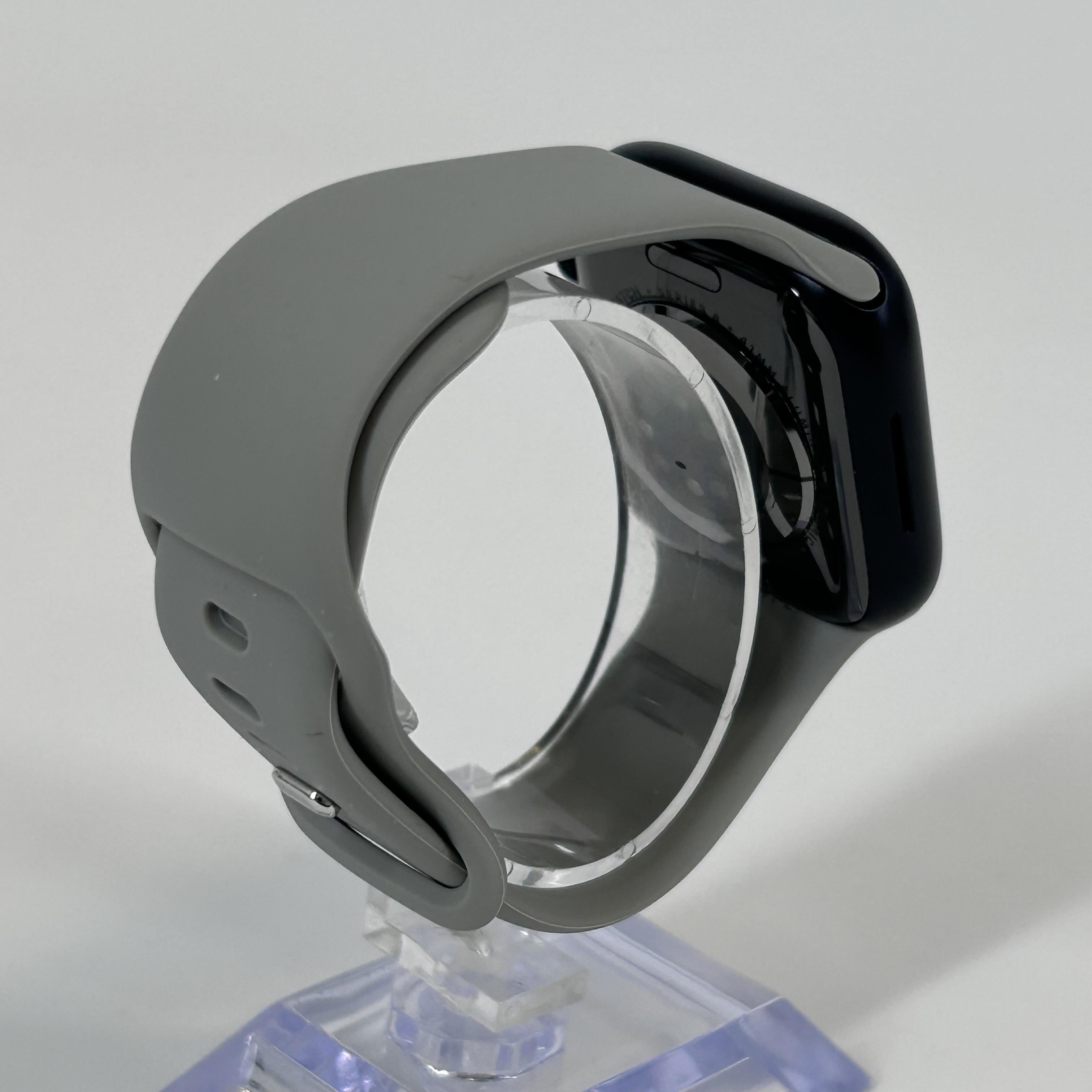 Apple Watch (Series 8) 41mm Space Black Unlocked 32GB