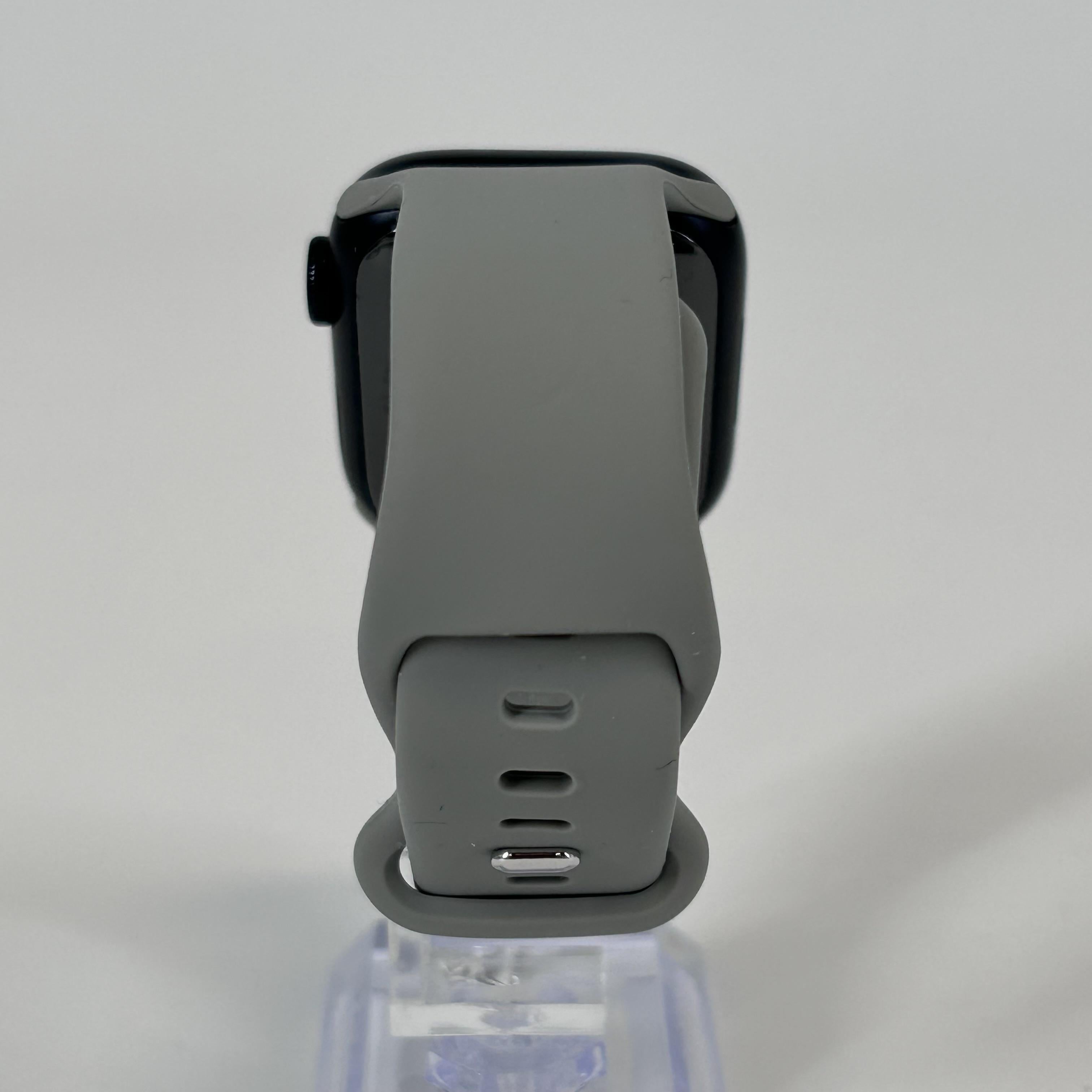 Apple Watch (Series 8) 41mm Space Black Unlocked 32GB