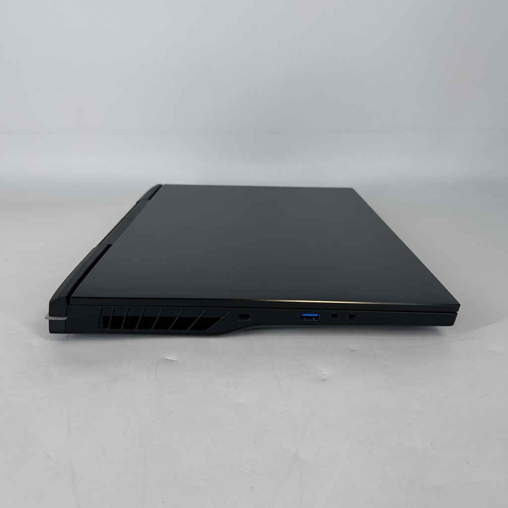 Eluktronics Mech 17 Intel Core i9 13th Gen. 64GB RAM 4TB Solid State Drive NVIDIA GeForce RTX 4090 16 GB