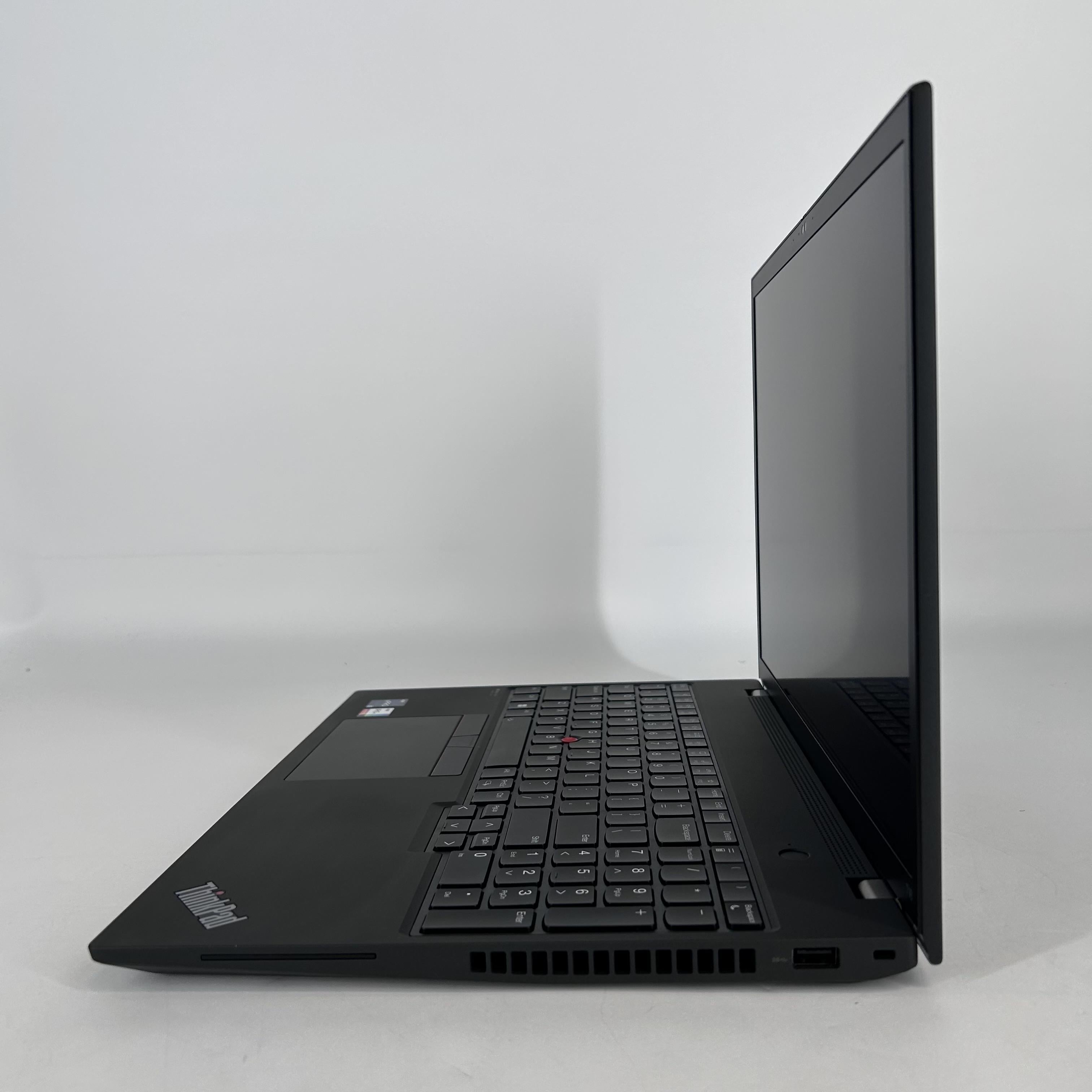 Lenovo ThinkPad T16 Gen 1 Gray 2.2 GHz Intel Core i7 12th Gen. 8GB RAM 512GB Solid State Drive