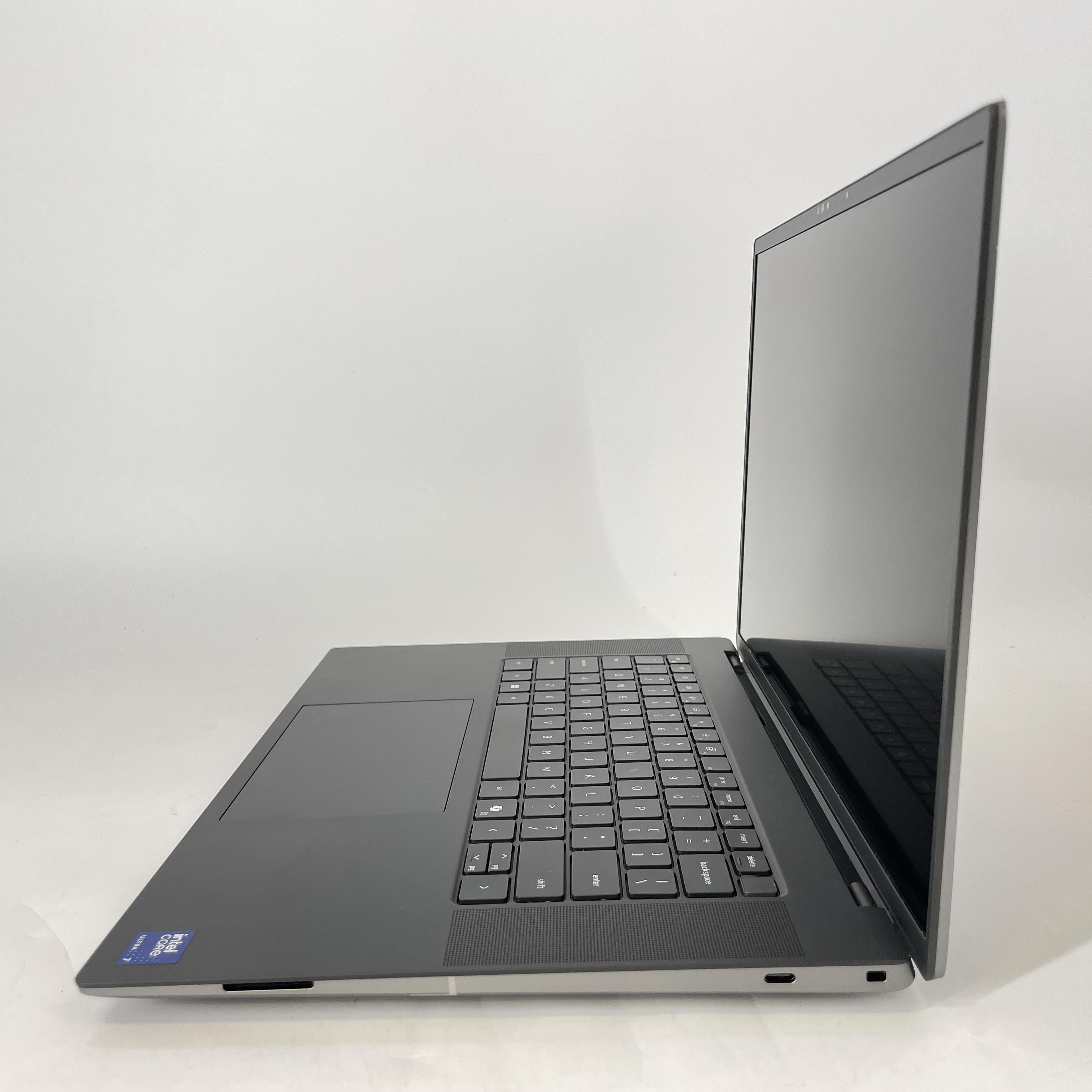Dell Precision 5690 16 Gray 3.8 GHz Intel Core Ultra 7 64GB RAM 1TB Solid State Drive NVIDIA RTX 2000 Ada 8 GB