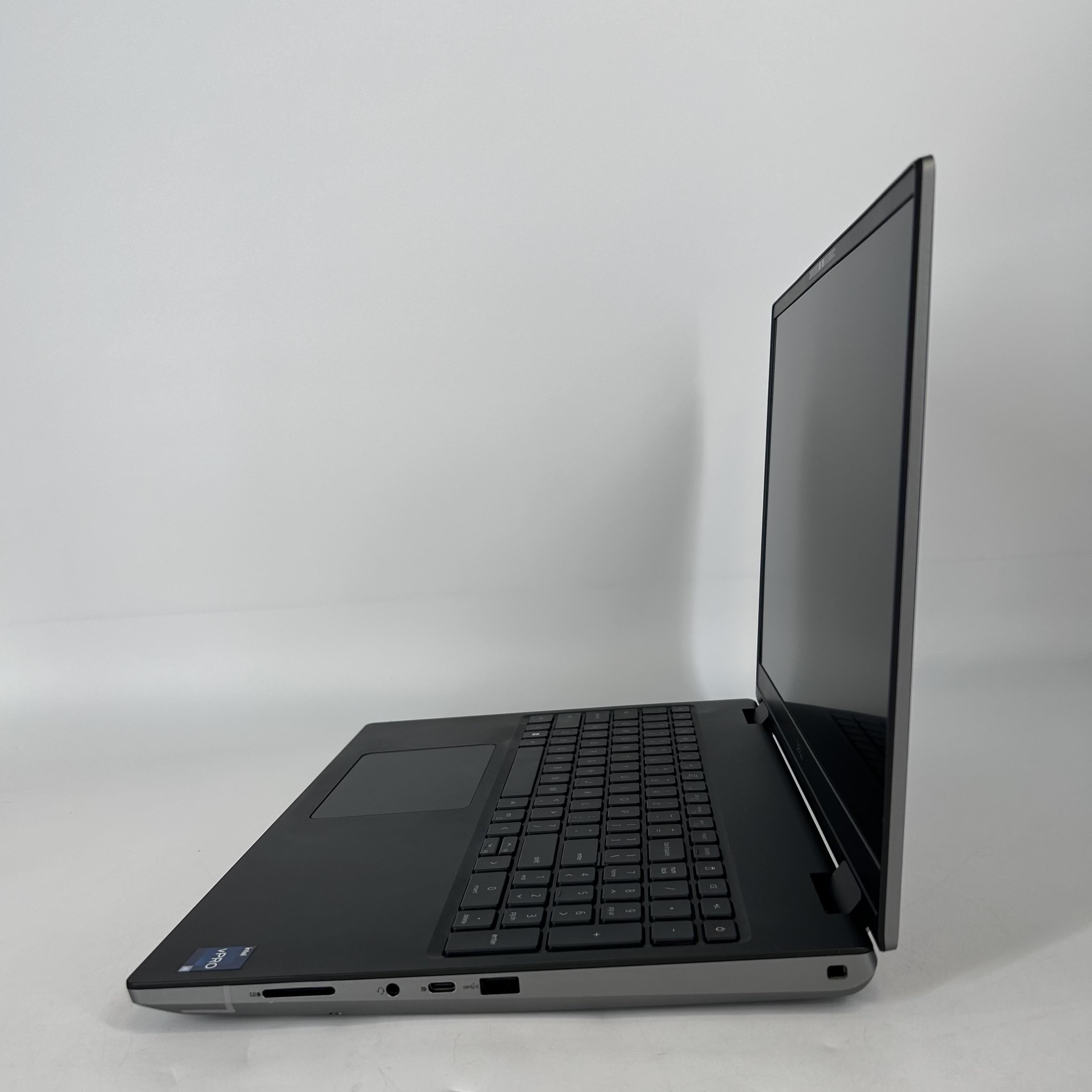Dell Precision 7680 16 Gray 2.2 GHz Intel Core i9 13th Gen. 64GB RAM 1TB Solid State Drive NVIDIA RTX 3500 Ada 12 GB