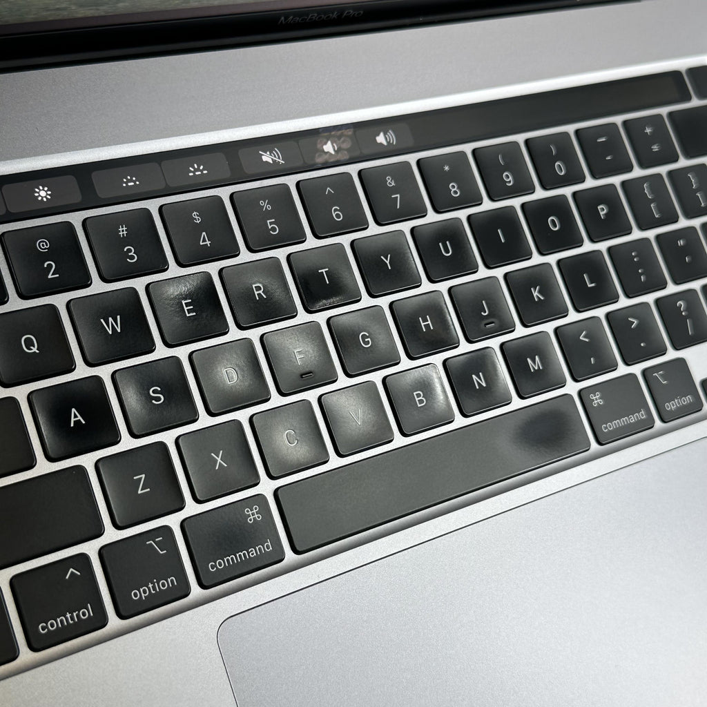 Apple MacBook Pro 16 Touch Bar 2019 Space Gray 2.3 GHz Intel Core i9 9th Gen. 32GB RAM 1TB Solid State Drive AMD Radeon Pro 5500M 8 GB