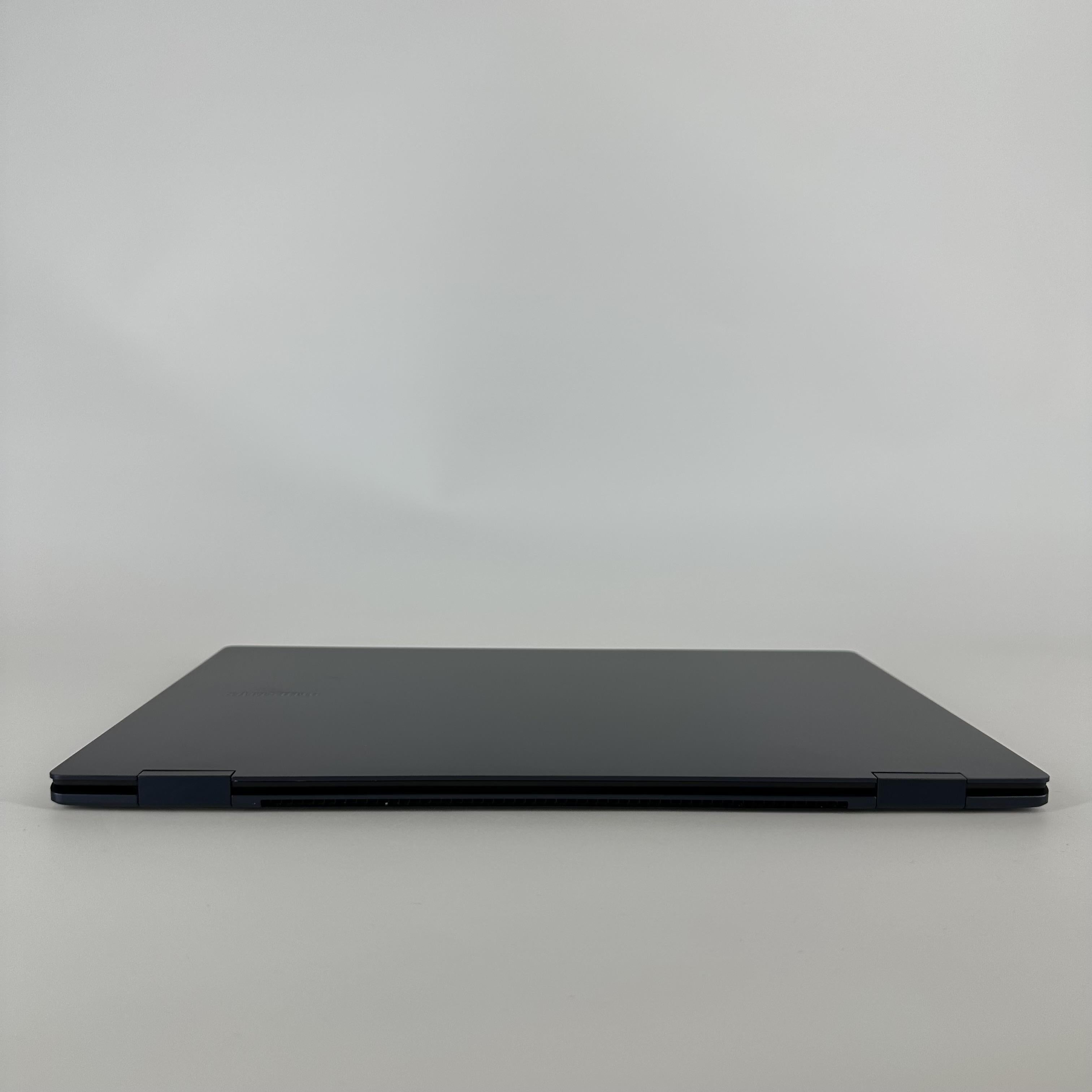 Samsung Galaxy Book Pro 360 15.6 Blue 2.8 GHz Intel Core i7 11th Gen. 8GB RAM 512GB Solid State Drive