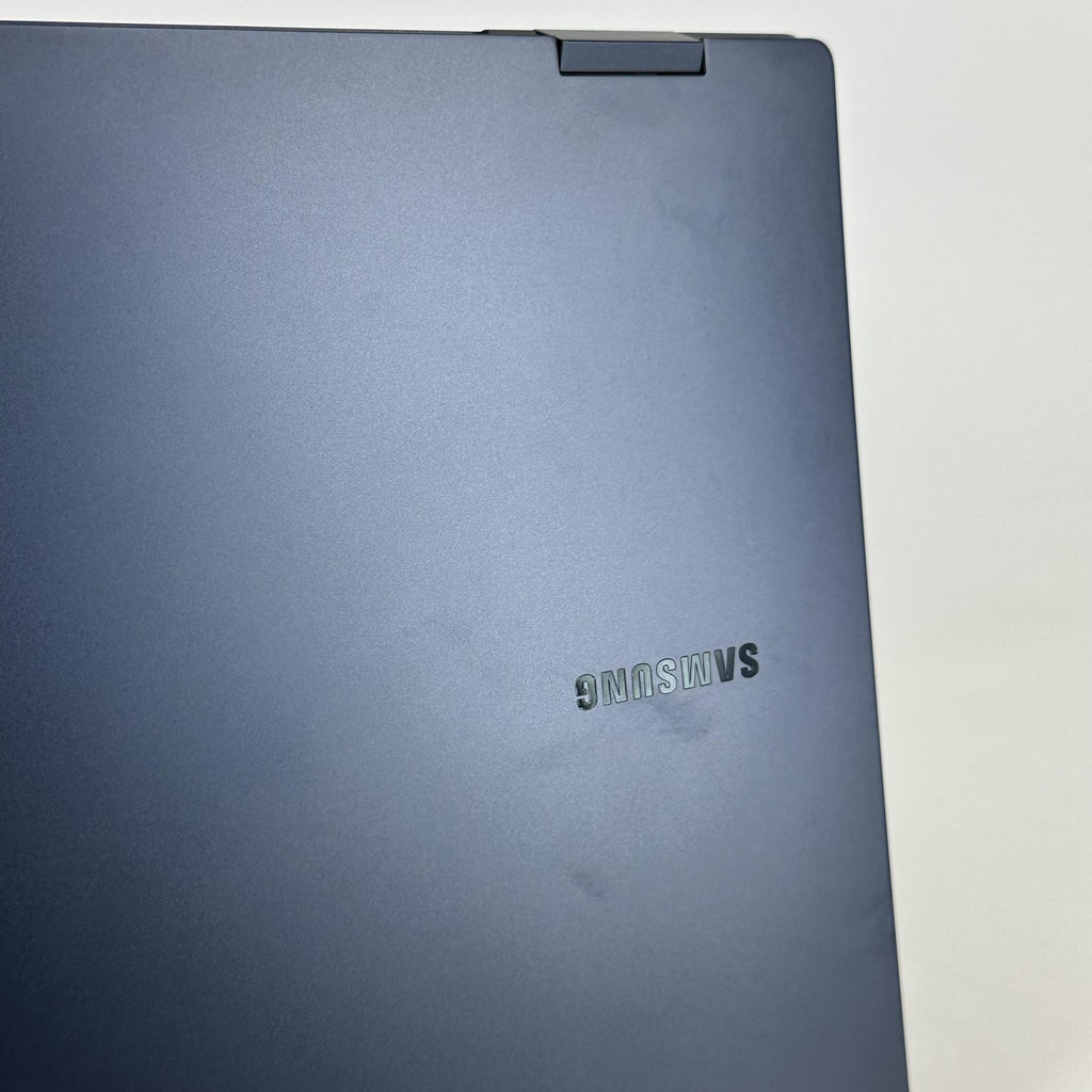 Samsung Galaxy Book Pro 360 15.6 Blue 2.8 GHz Intel Core i7 11th Gen. 8GB RAM 512GB Solid State Drive