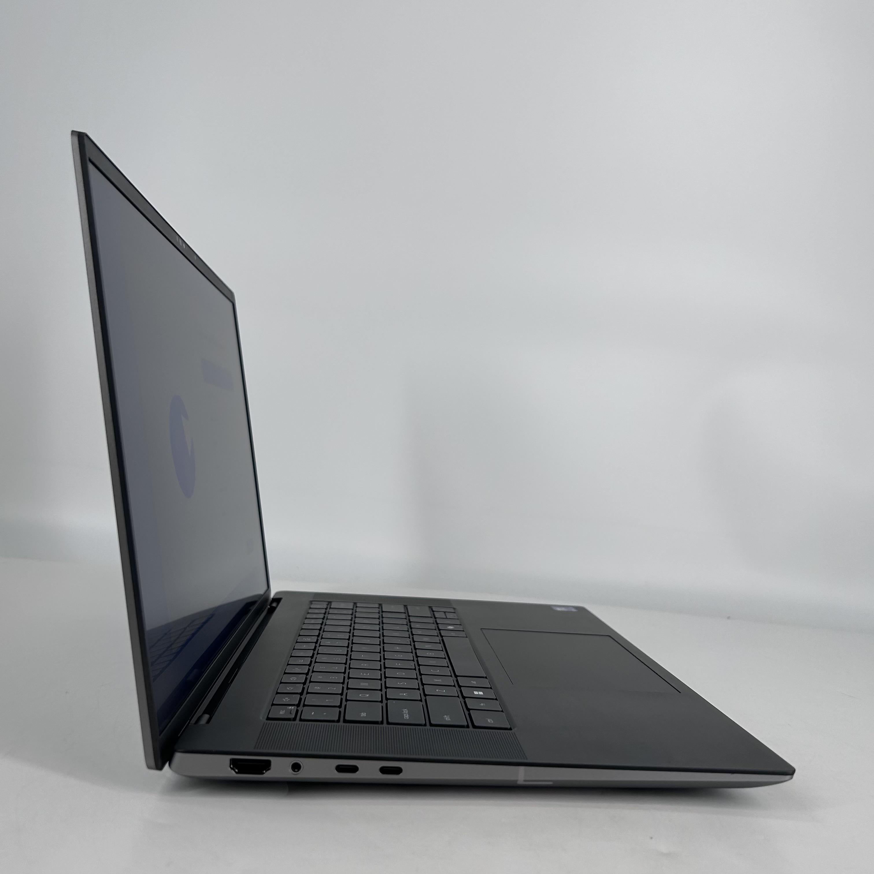 Dell Precision 5690 16 Gray 2.5 GHz Intel Core Ultra 9 64GB RAM 1TB Solid State Drive NVIDIA RTX 4000 Ada 12 GB
