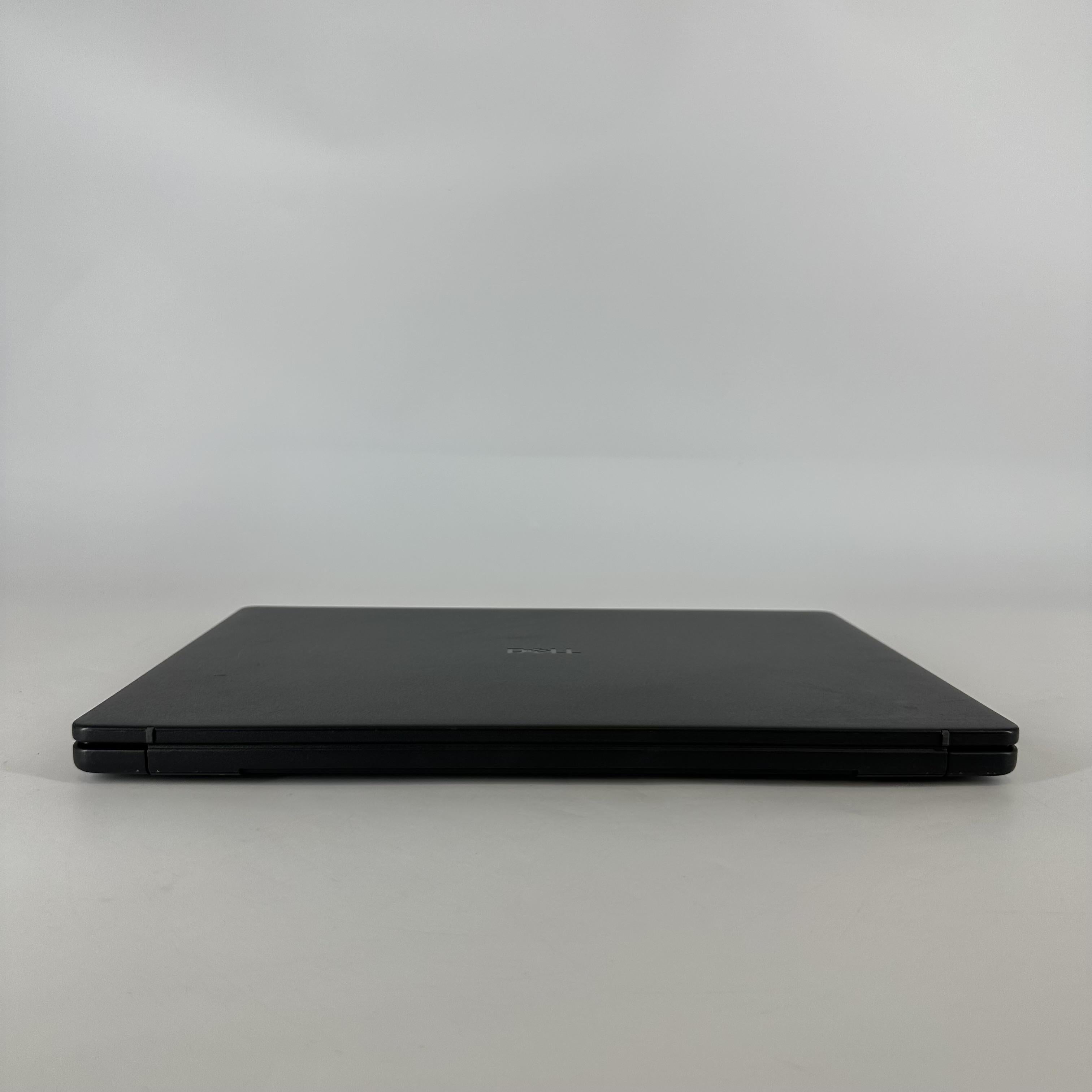 Dell 16 DC16250 Black 1.8 GHz Intel Core 7 16GB RAM 1TB Solid State Drive