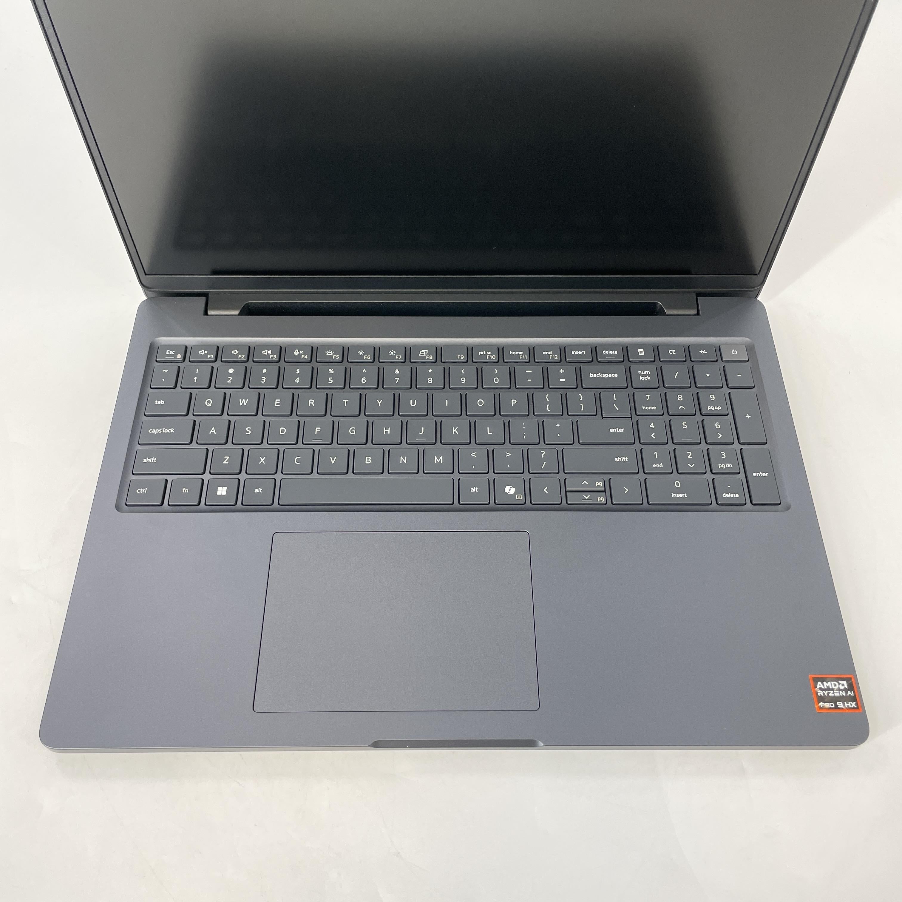 Dell Pro Max 16 MC16255 Magnetite 2.0 GHz AMD Ryzen AI 9 HX Pro 370 32GB RAM 2TB Solid State Drive