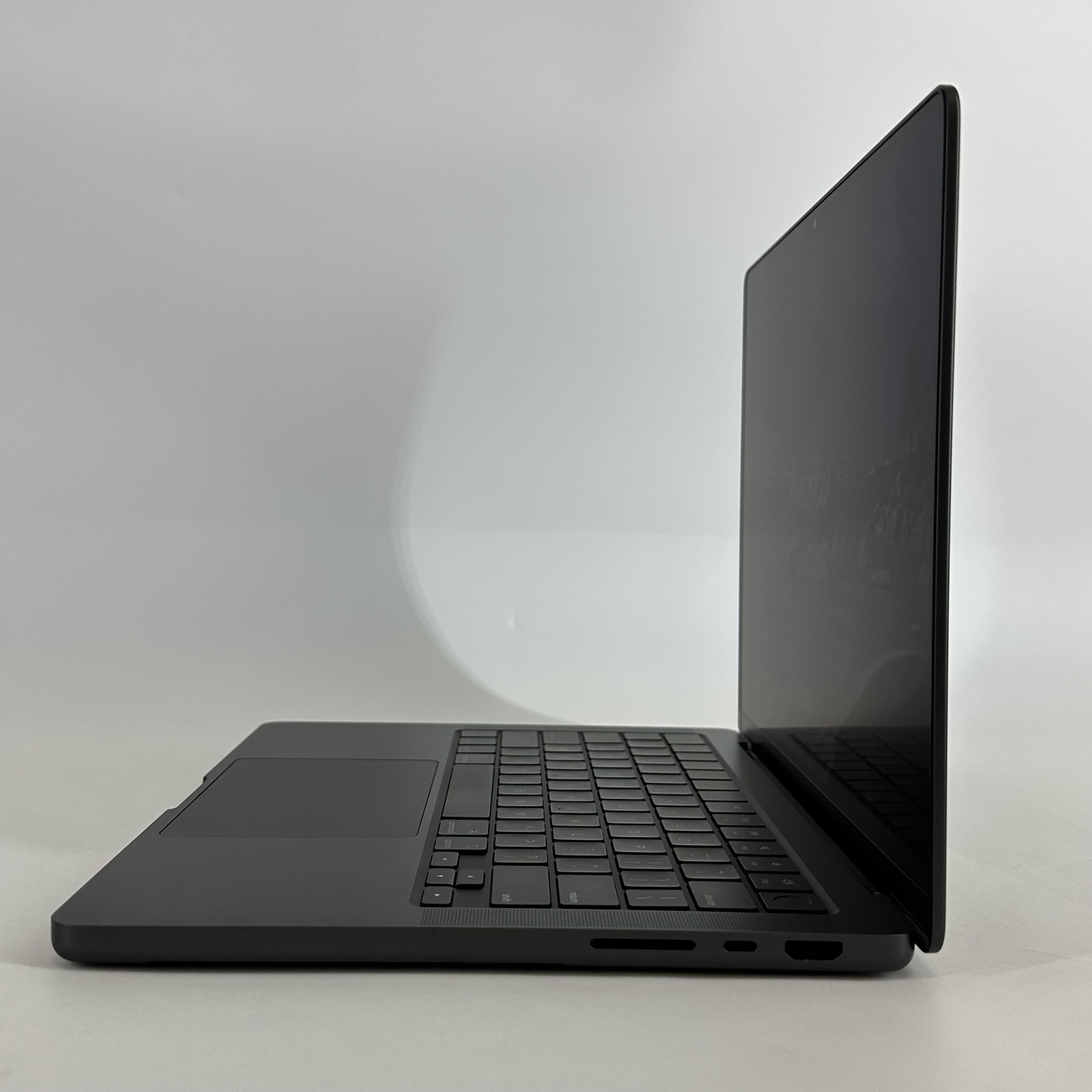 Apple MacBook Pro 14 2025 Space Black M5 10-Core CPU 16GB Unified Memory 1TB Solid State Drive 10-Core GPU