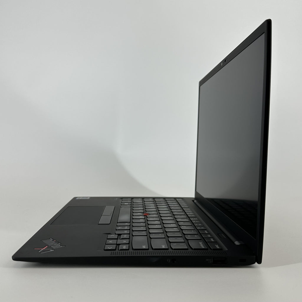 Lenovo ThinkPad X1 Carbon Gen 9 14 Black 2.6 GHz Intel Core i5 11th Gen. 8GB RAM 256GB Solid State Drive