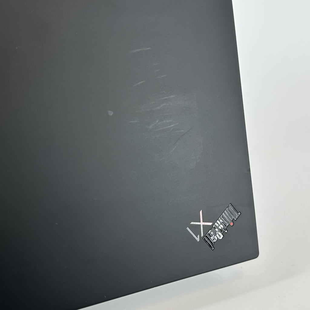 Lenovo ThinkPad X1 Carbon Gen 9 14 Black 2.6 GHz Intel Core i5 11th Gen. 8GB RAM 256GB Solid State Drive