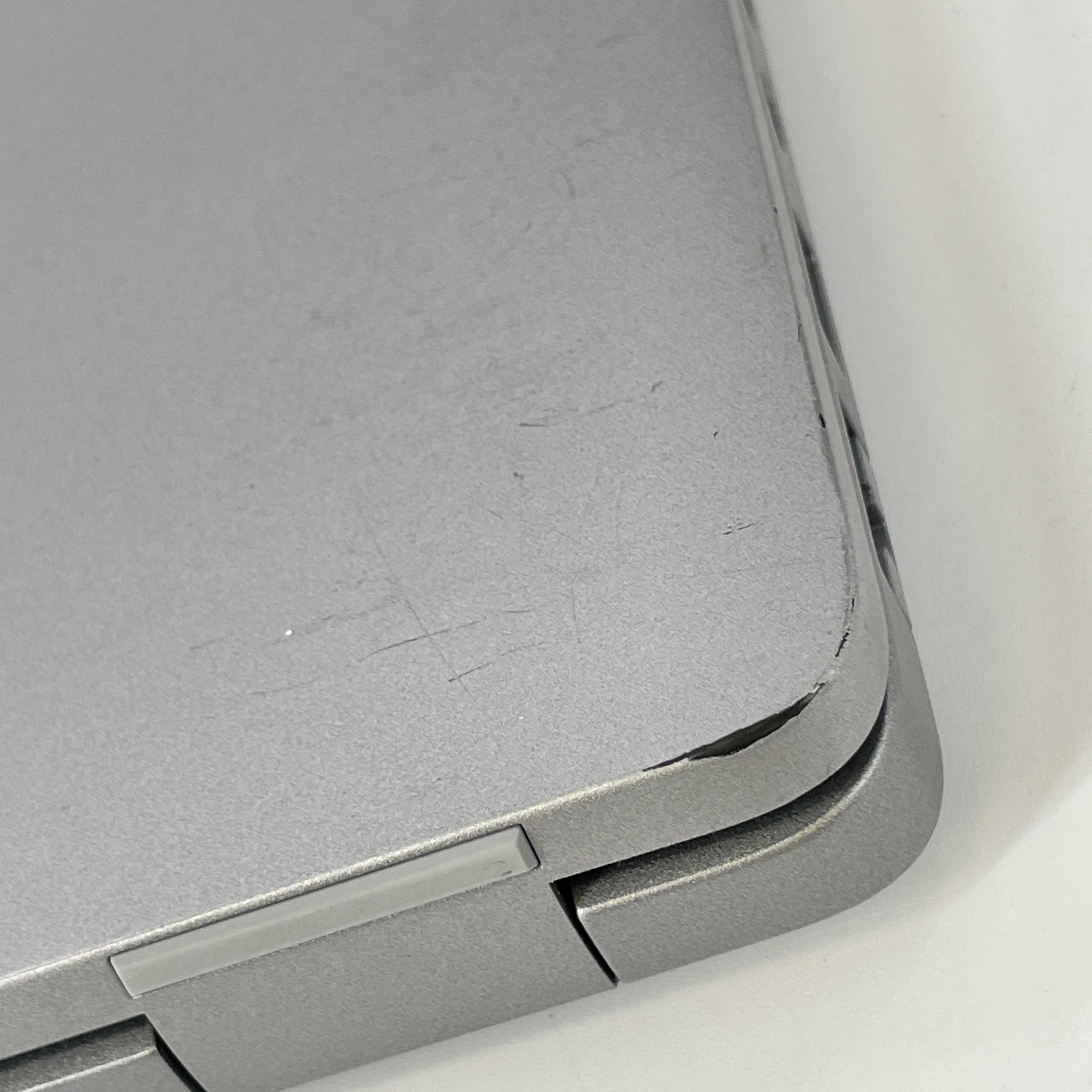 Dell Latitude 5450 14 Gray 1.7 GHz Intel Core Ultra 7 16GB RAM 512GB Solid State Drive