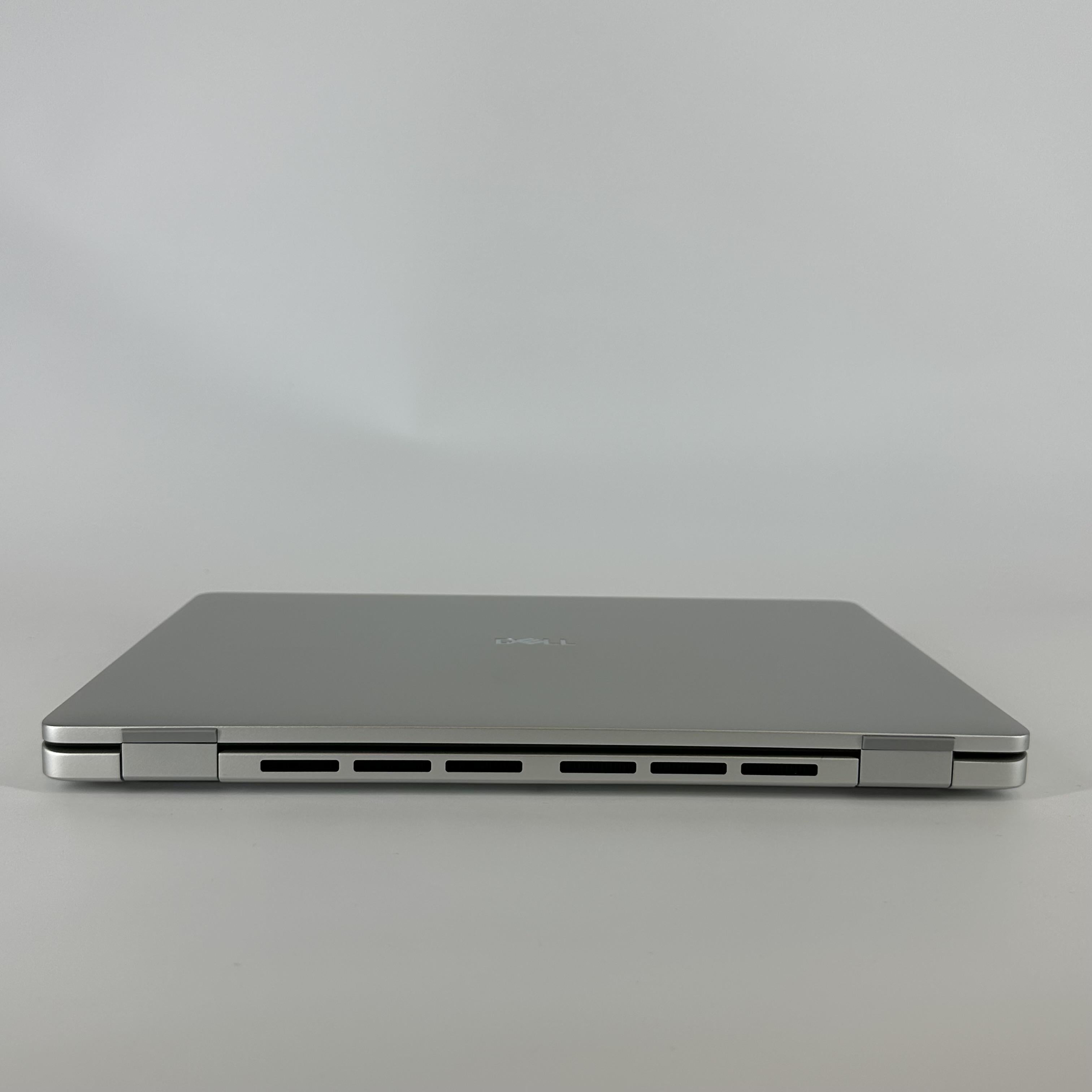 Dell Pro 14 Plus PB14250 Silver 2.2 GHz Intel Core Ultra 7 Series 2 32GB RAM 512GB Solid State Drive