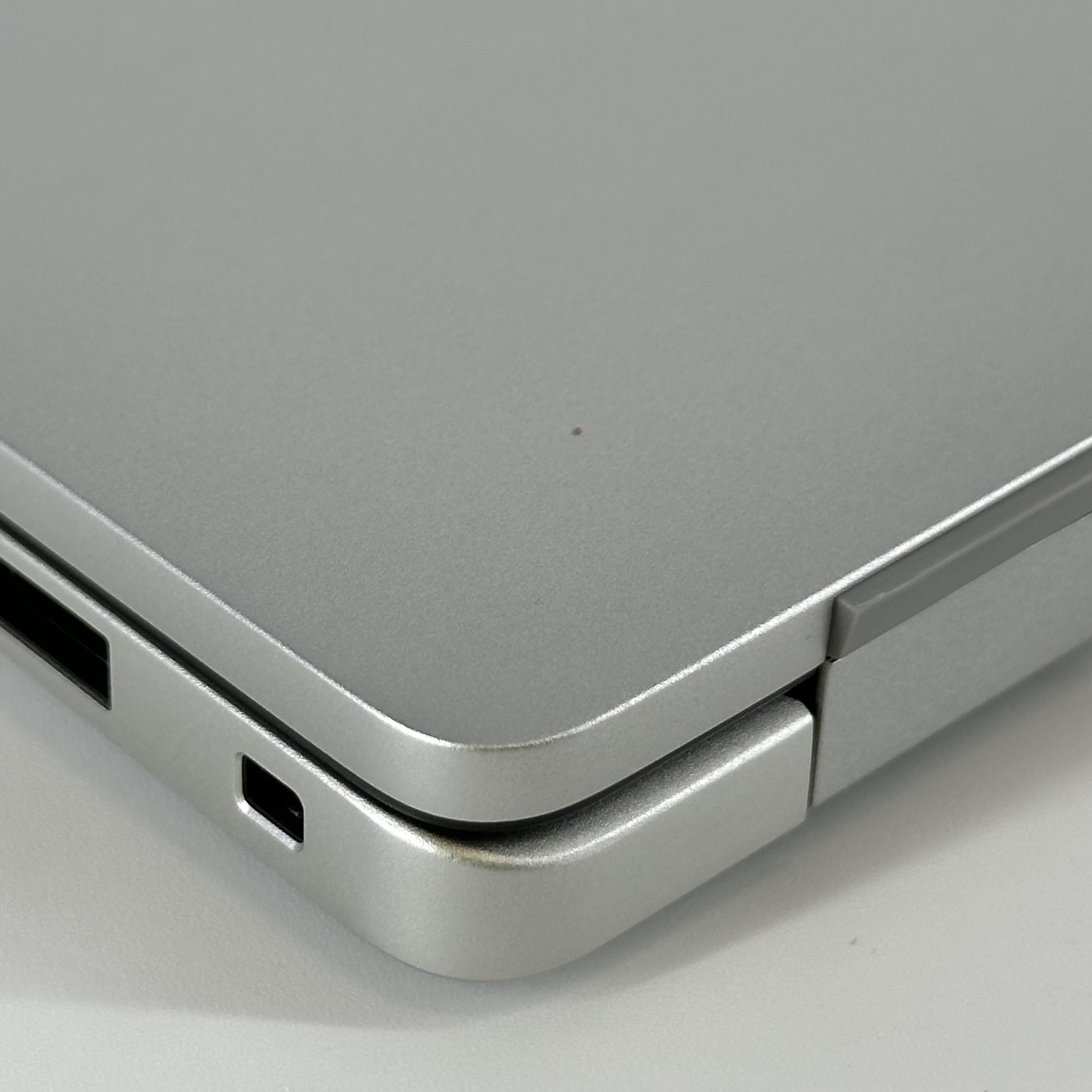 Dell Pro 14 Plus PB14250 Silver 2.2 GHz Intel Core Ultra 7 Series 2 32GB RAM 512GB Solid State Drive
