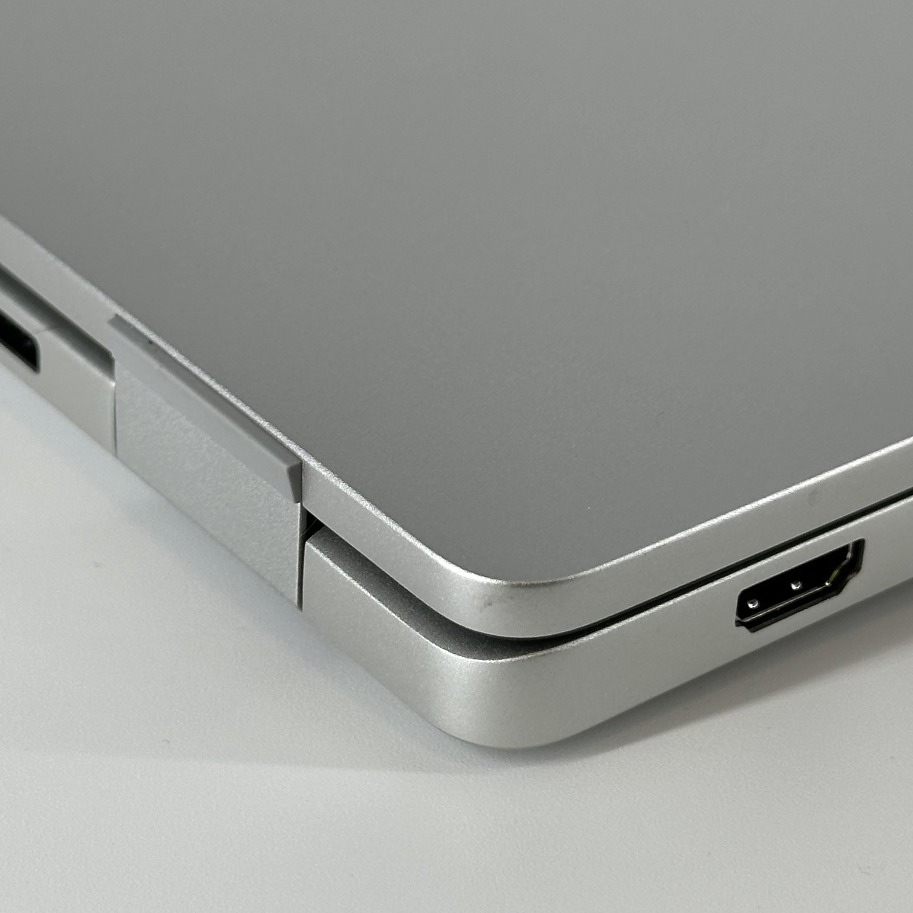 Dell Pro 14 Plus PB14250 Silver 2.2 GHz Intel Core Ultra 7 Series 2 32GB RAM 512GB Solid State Drive