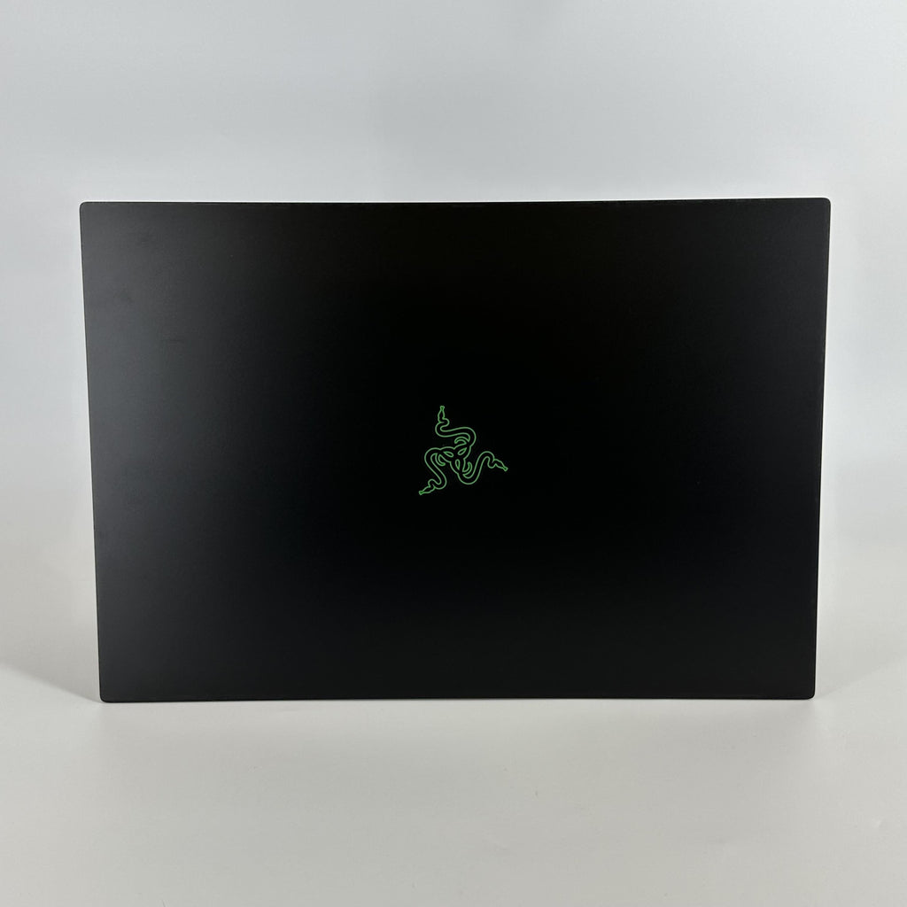 Razer Blade 18 2024 Black 2.2 GHz Intel Core i9 14th Gen. 32GB RAM 2TB Solid State Drive NVIDIA GeForce RTX 4090 16 GB