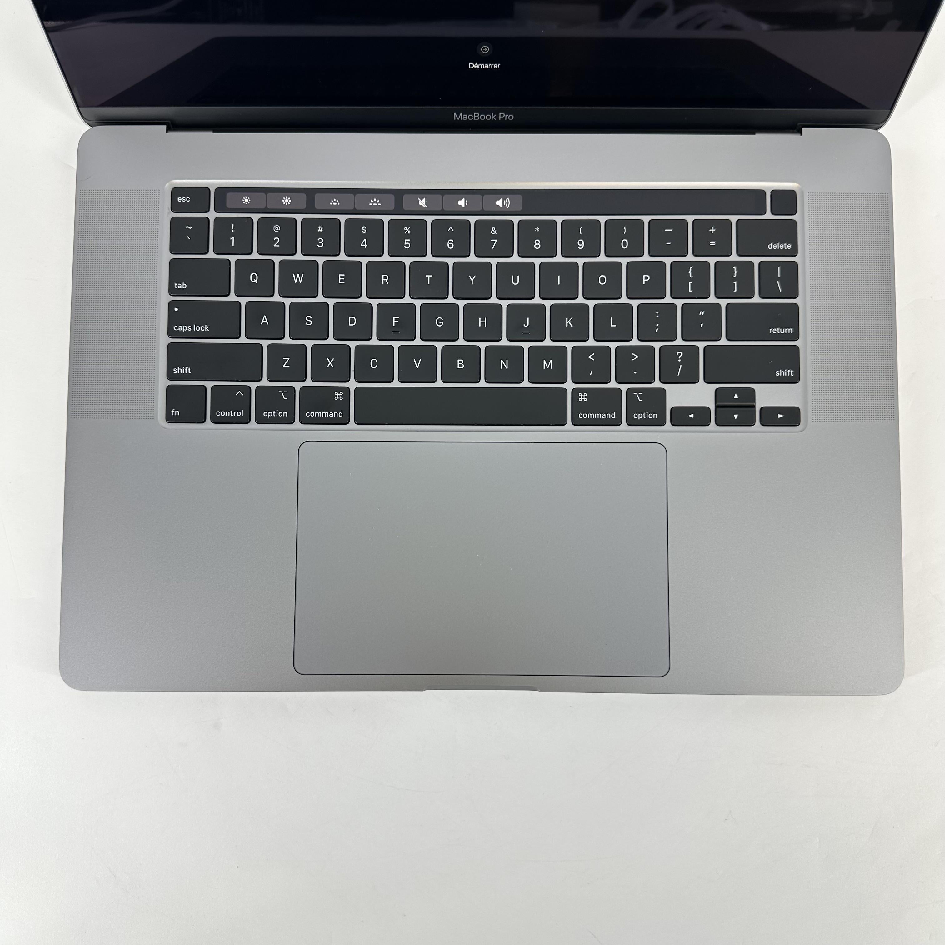 Apple MacBook Pro 16 Touch Bar 2019 Space Gray 2.3 GHz Intel Core i9 9th Gen. 64GB RAM 1TB Solid State Drive AMD Radeon Pro 5500M 8 GB