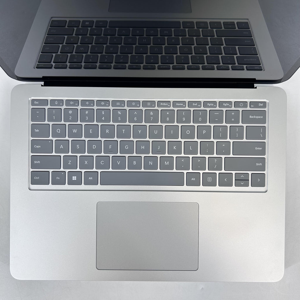 Microsoft Surface Laptop Studio 2 14.4 Silver 2.9 GHz Intel Core i7 13th Gen. 64GB RAM 1TB Solid State Drive NVIDIA GeForce RTX 4060 8 GB