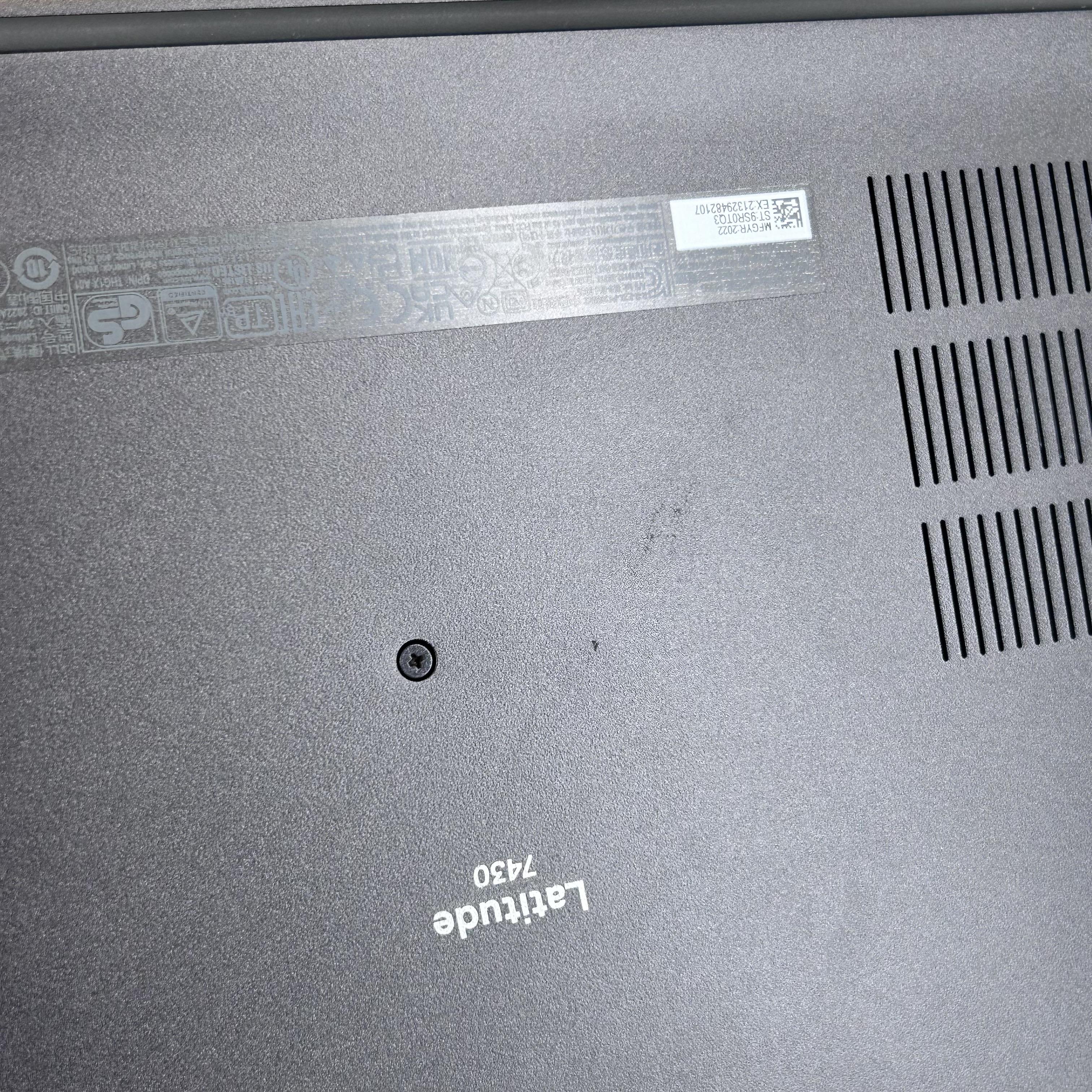 Dell Latitude 7430 14 Gray 1.7 GHz Intel Core i7 12th Gen. 16GB RAM 512GB Solid State Drive