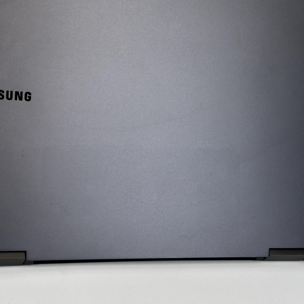 Samsung Galaxy Book2 360 13.3 Graphite WiFi 1.3 GHz Intel Core i5 12th Gen. 8GB RAM 256GB Solid State Drive
