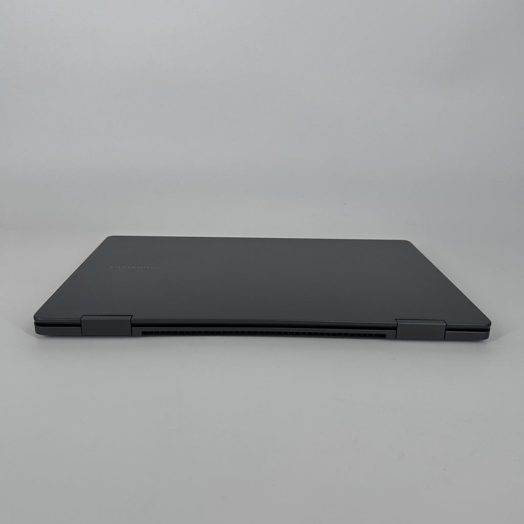 Samsung Galaxy Book2 360 13.3 Graphite WiFi 1.3 GHz Intel Core i5 12th Gen. 8GB RAM 256GB Solid State Drive