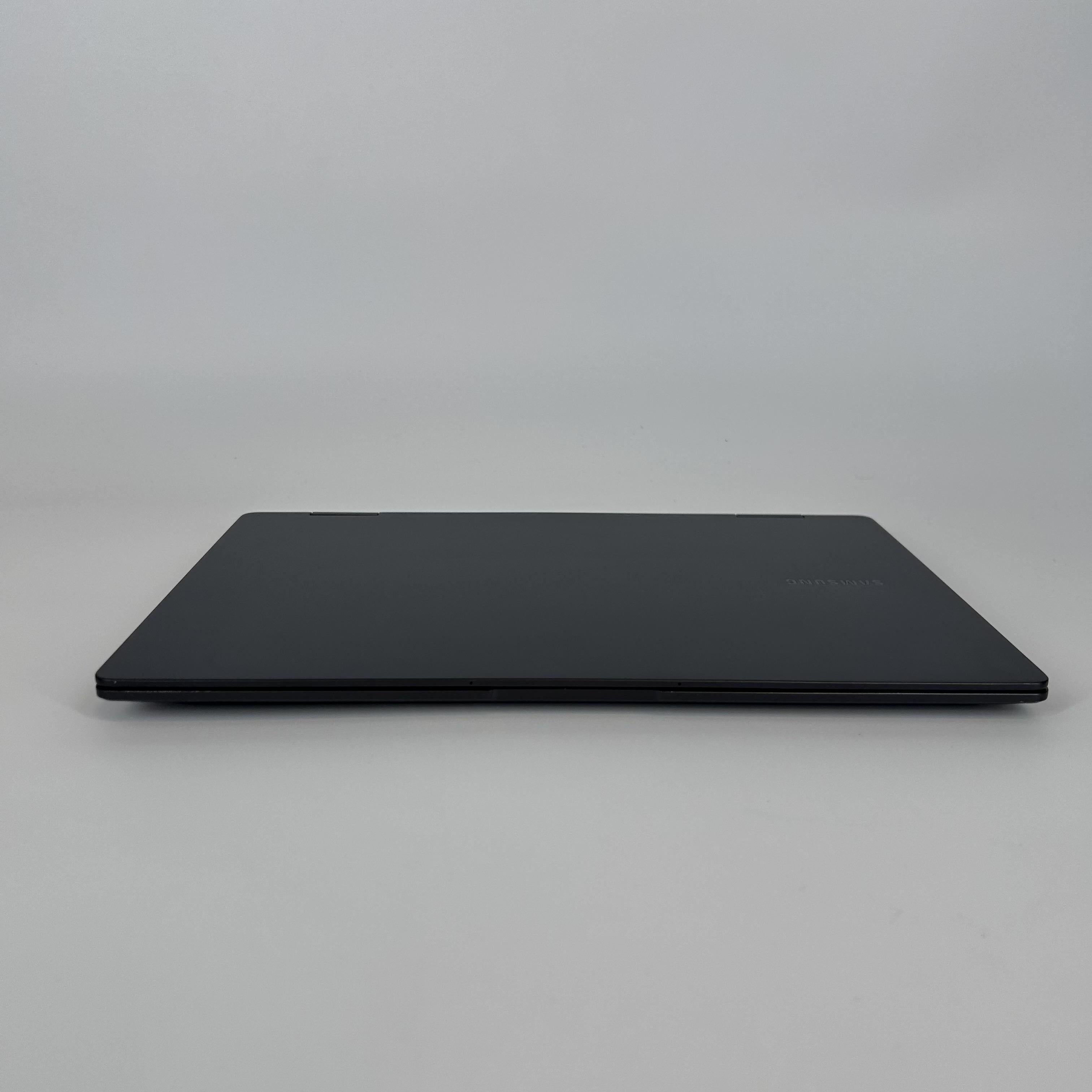 Samsung Galaxy Book2 360 13.3 Graphite WiFi 1.3 GHz Intel Core i5 12th Gen. 8GB RAM 256GB Solid State Drive