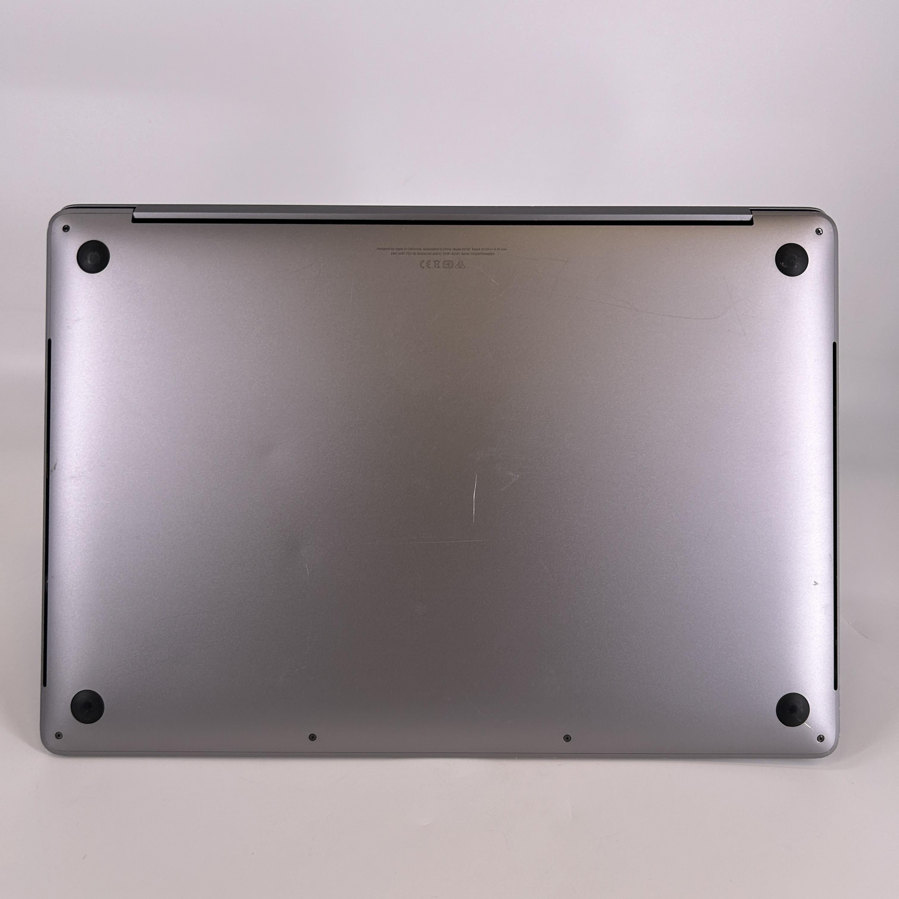Apple MacBook Pro 16 Touch Bar 2019 Space Gray 2.4 GHz Intel Core i9 9th Gen. 32GB RAM 2TB Solid State Drive AMD Radeon Pro 5500M 8 GB
