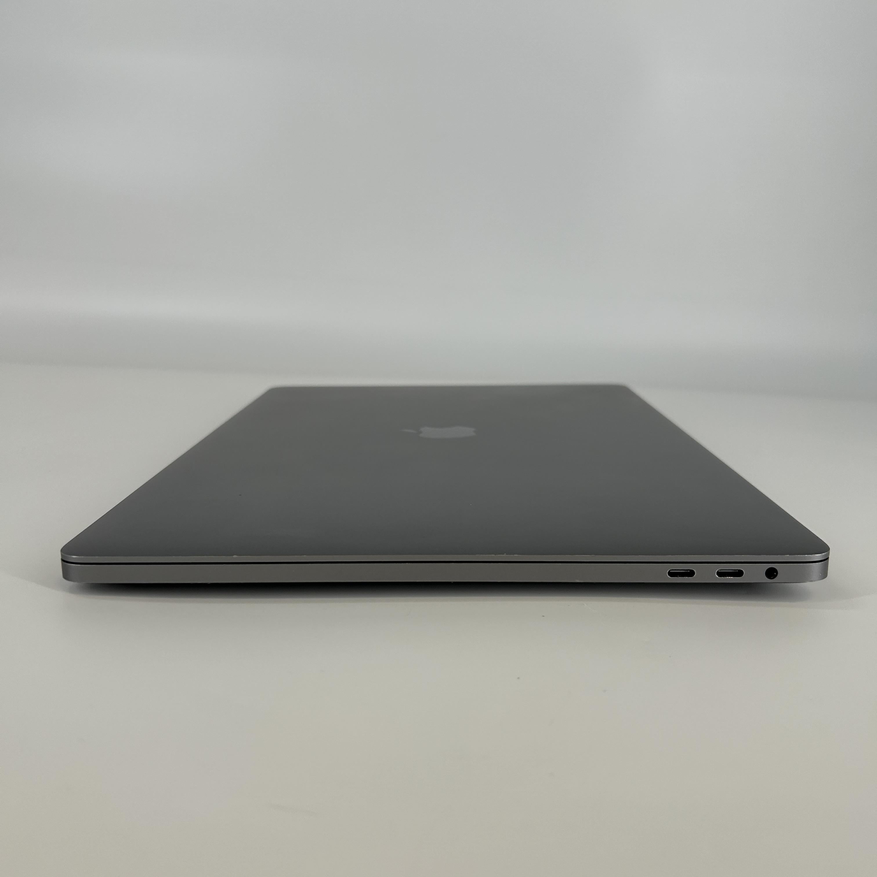 Apple MacBook Pro 16 Touch Bar 2019 Space Gray 2.4 GHz Intel Core i9 9th Gen. 32GB RAM 2TB Solid State Drive AMD Radeon Pro 5500M 8 GB