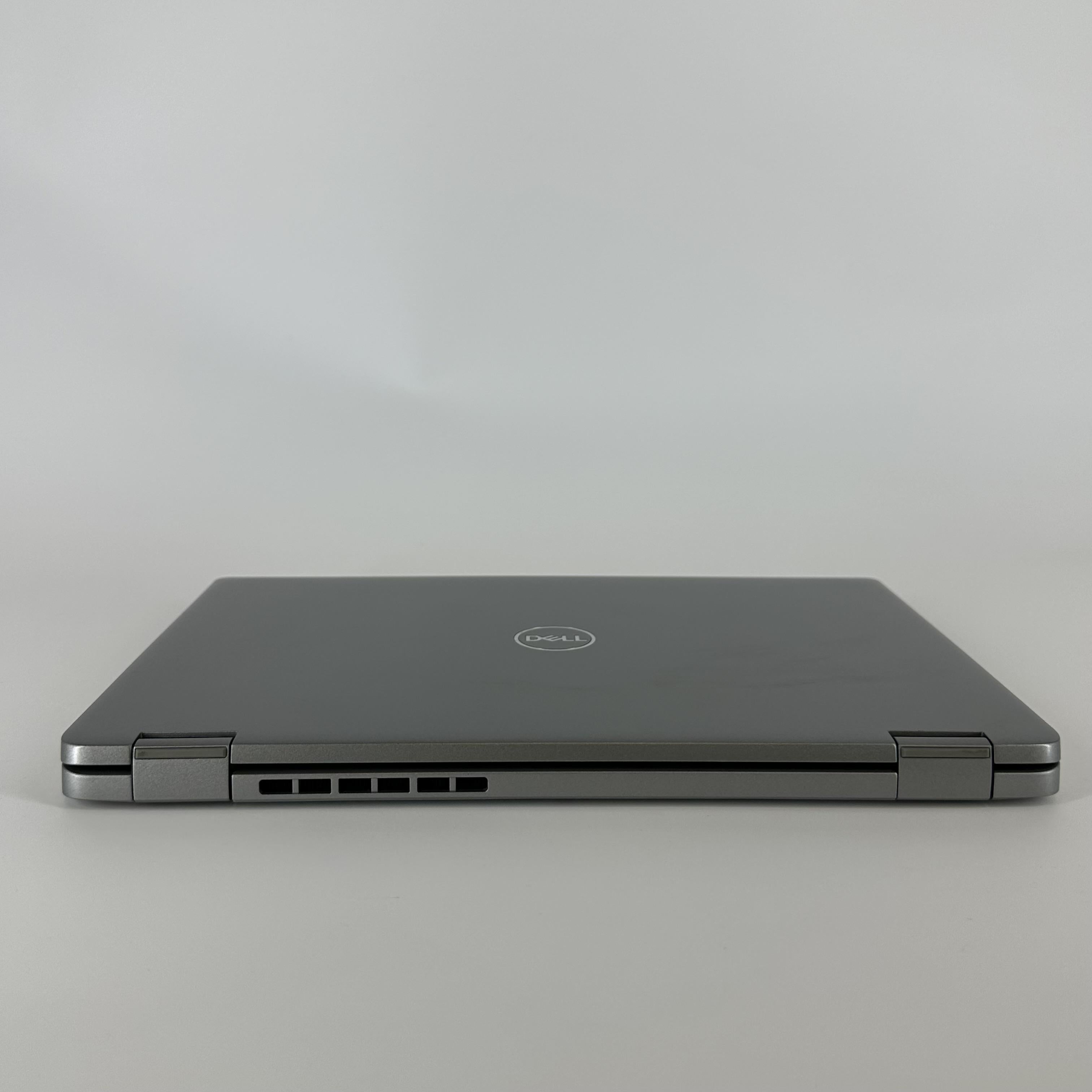 Dell Latitude 3340 13.3 Gray 1.3 GHz Intel Core i5 13th Gen. 8GB RAM 256GB Solid State Drive