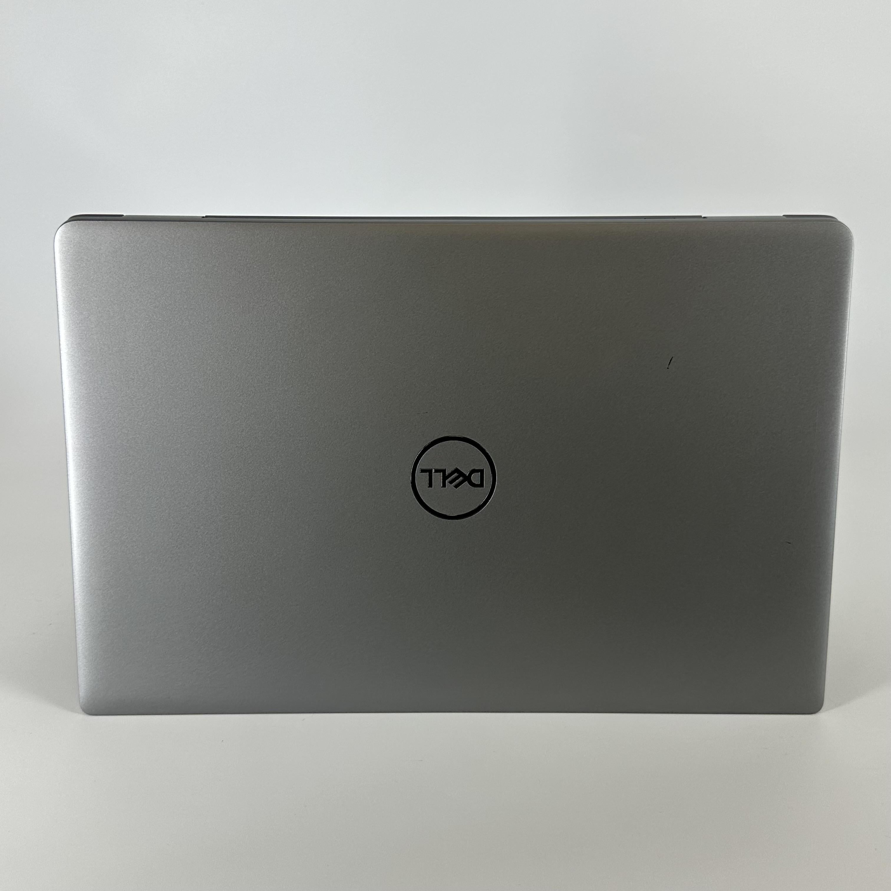 Dell Latitude 5540 15.6 Gray 1.3 GHz Intel Core i5 13th Gen. 8GB RAM 256GB Solid State Drive